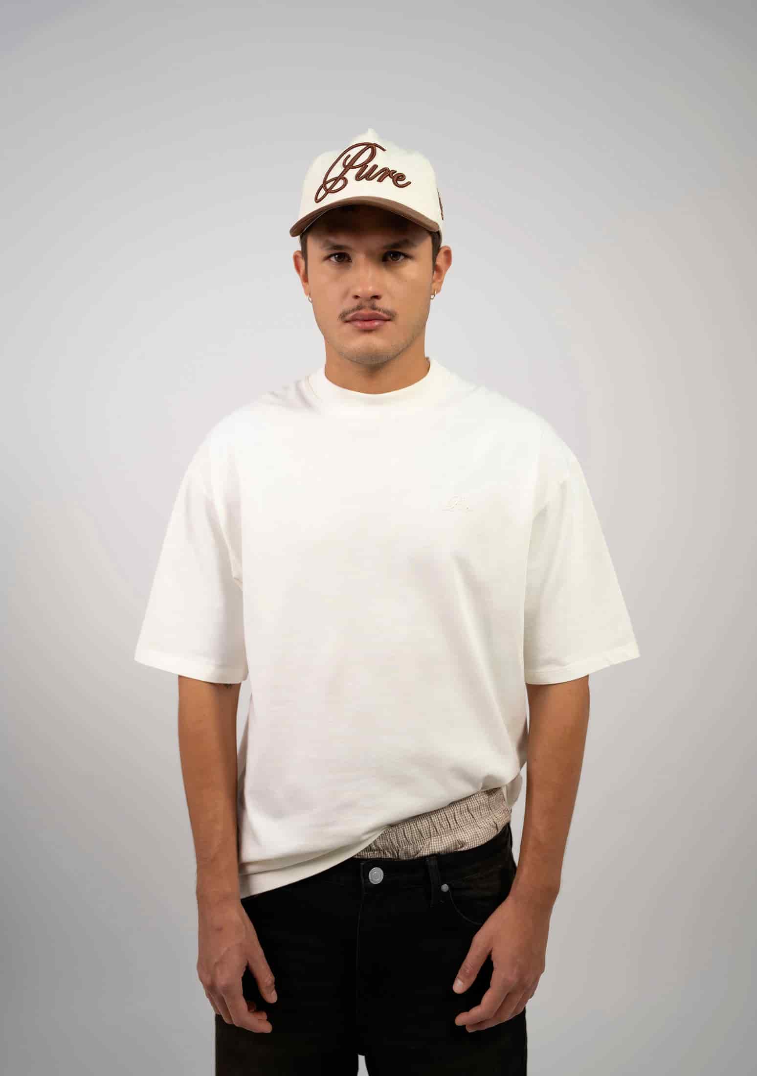 Classic White T-Shirt - miniatura 1