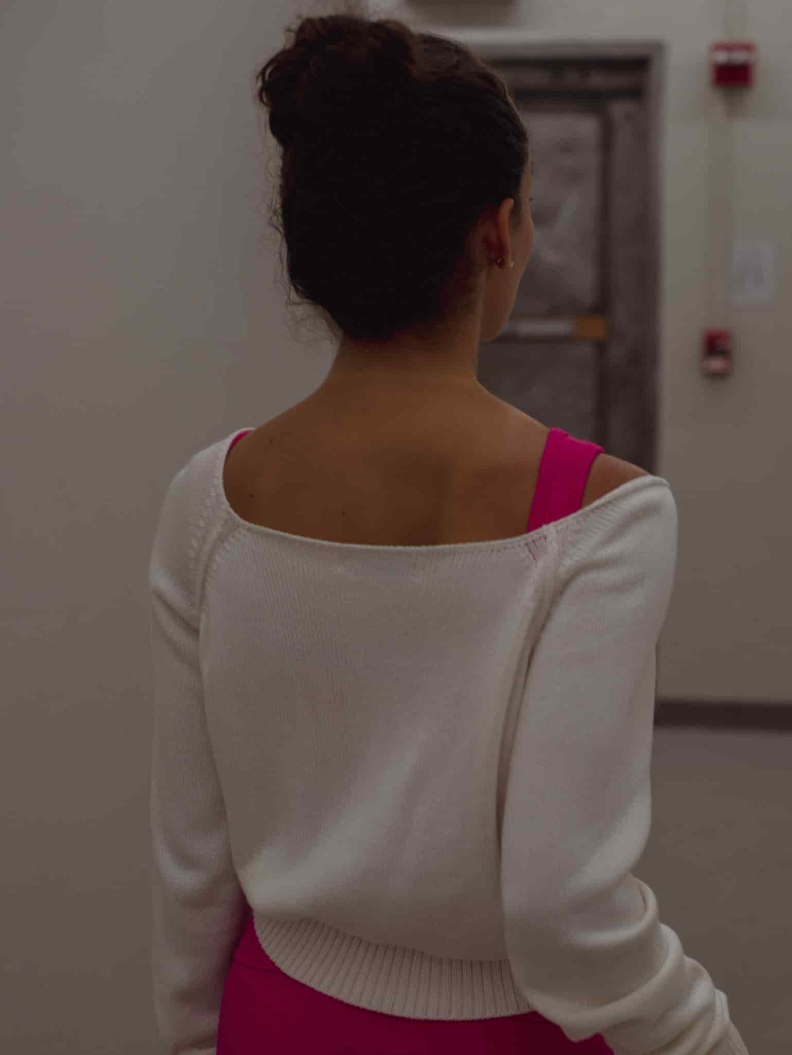 OFF SHOULDER KNIT SWEATER - SOFT WHITE - miniatura 9