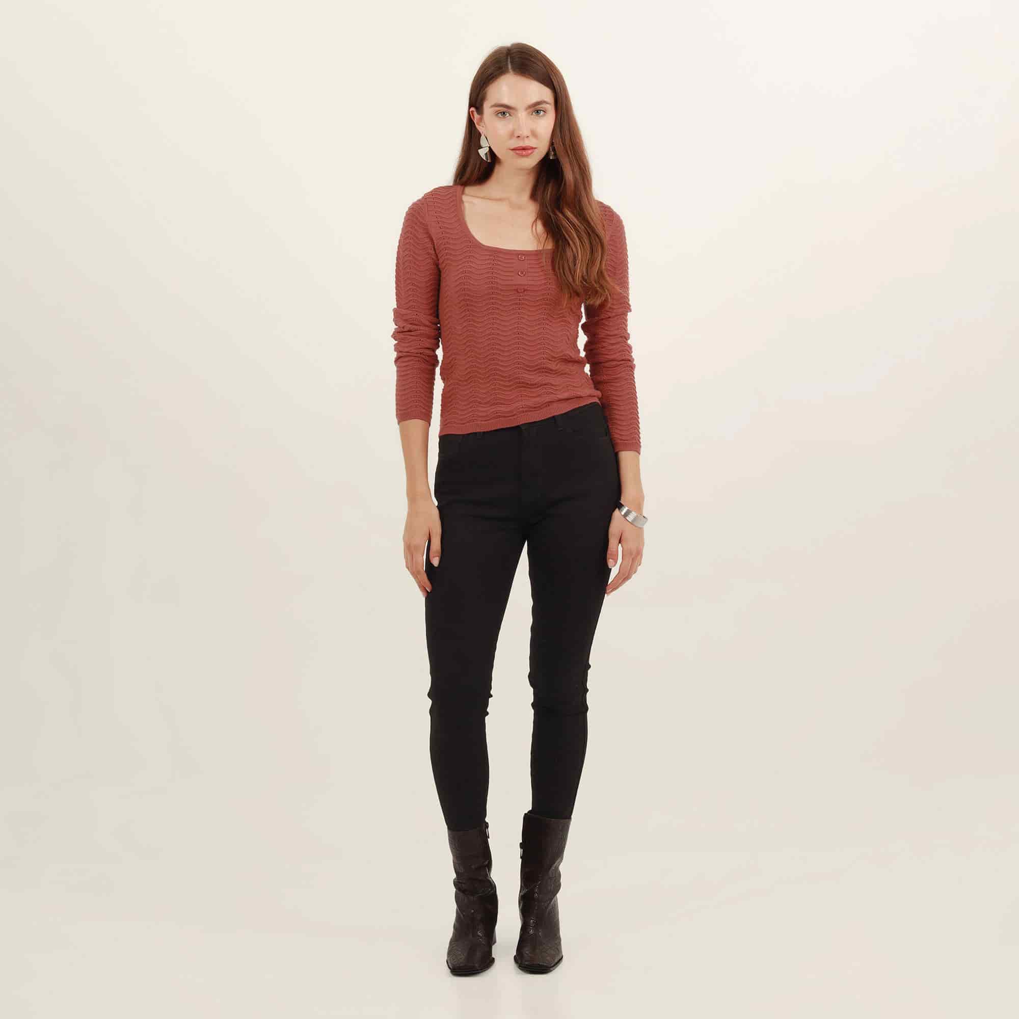 Sweater con textura cuello en u manga larga con botón - miniatura 3