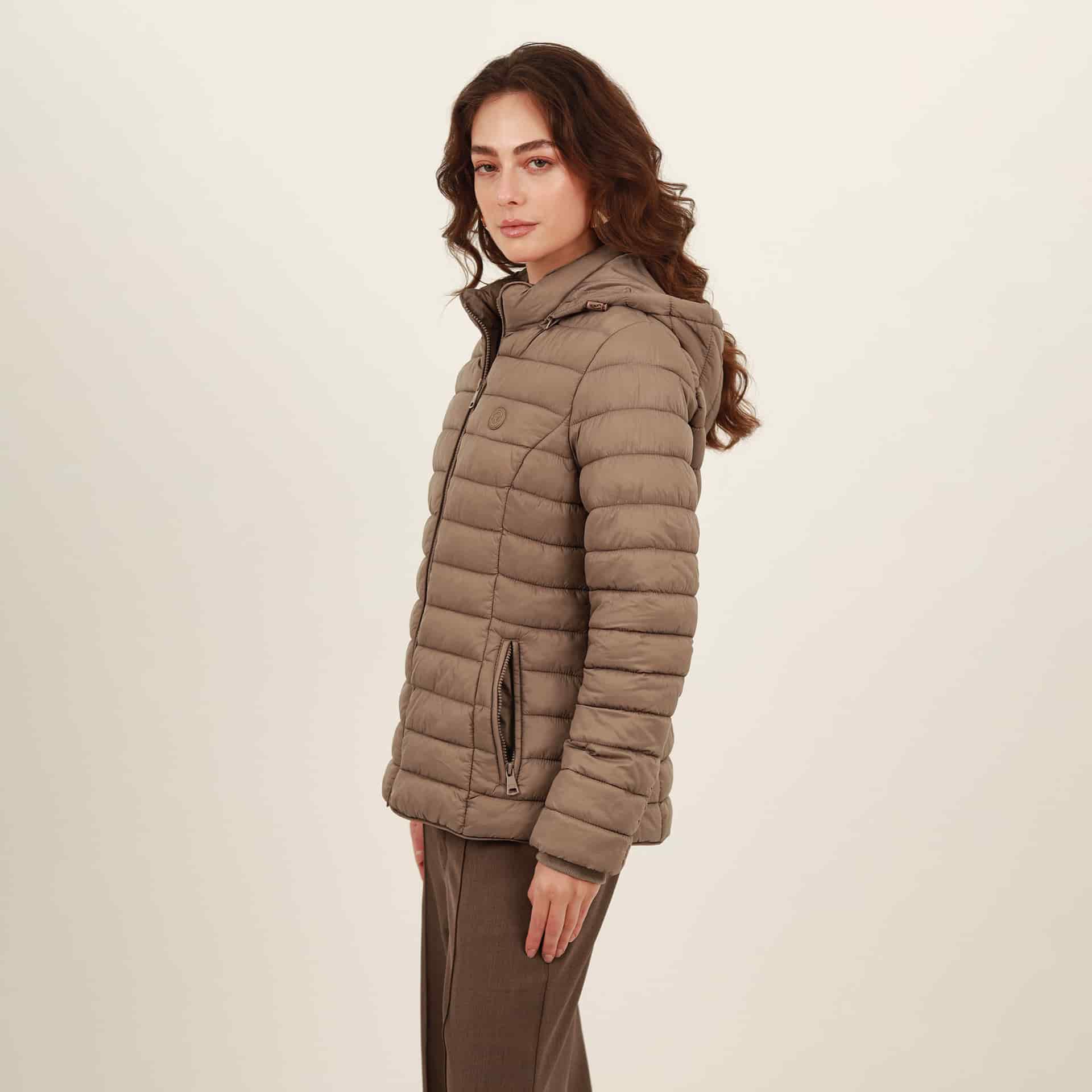 Chaqueta acolchada básica cuello alto con capucha - miniatura 30