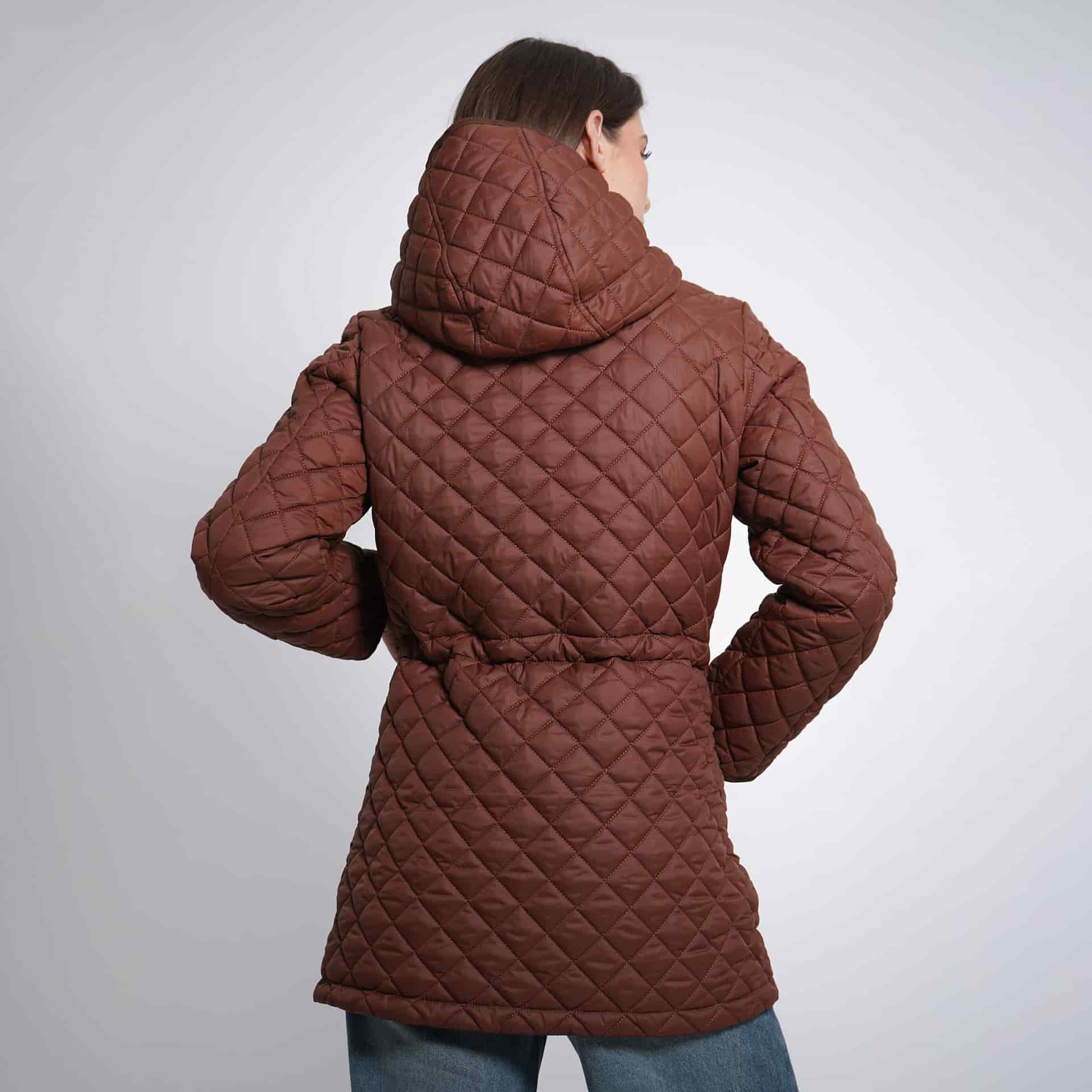 Chaqueta acolchada larga cuello alto con capucha y ajuste en cintura - miniatura 24