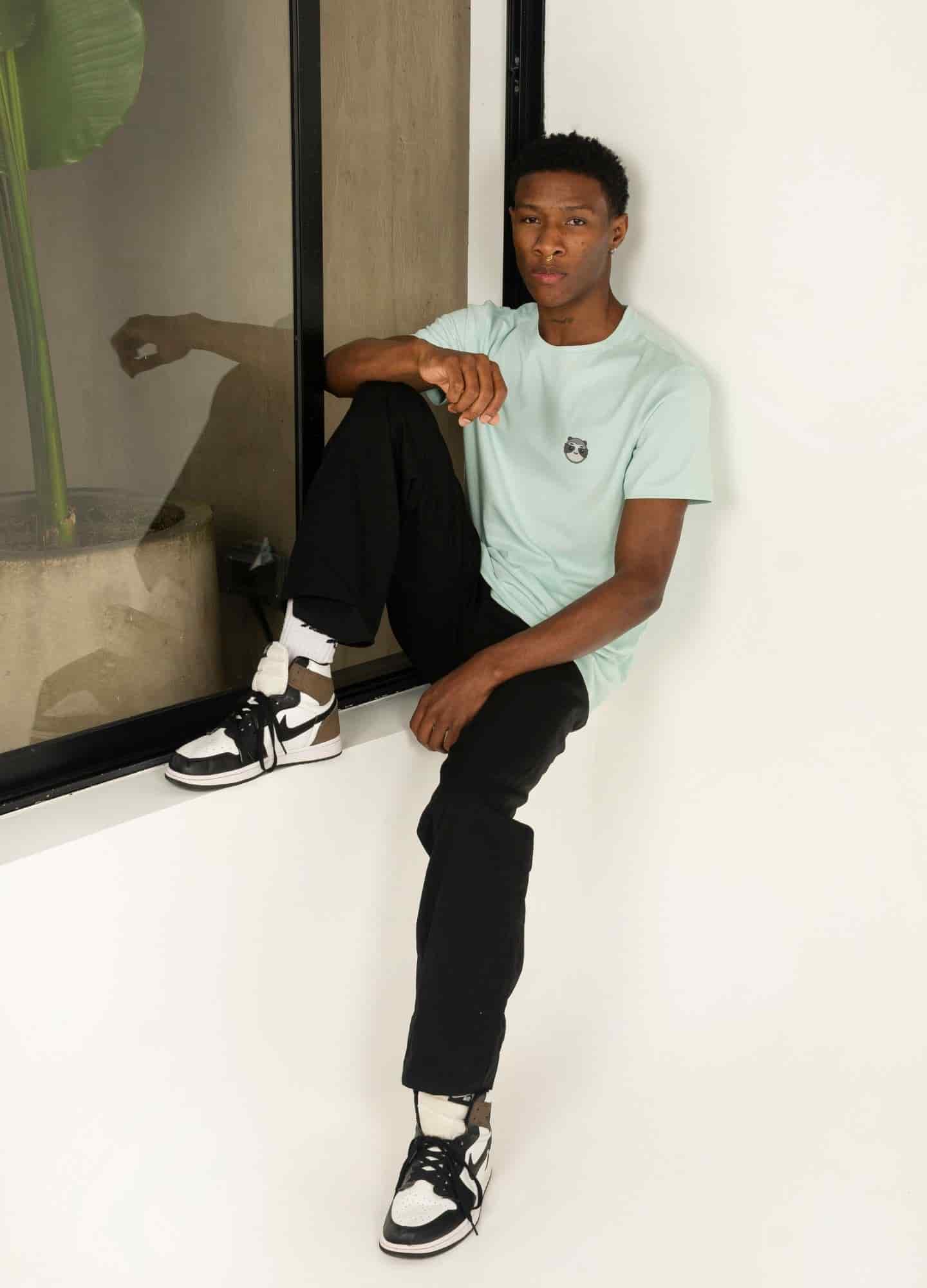 Basic Perezoso Camiseta Regular – Celeste - miniatura 3