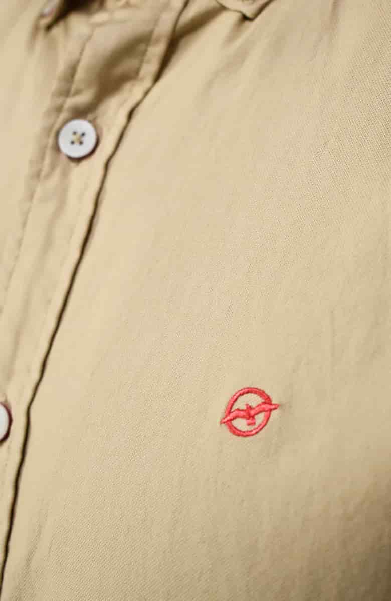 Camisa Manga Larga Oxford Kaki para Hombre - miniatura 3