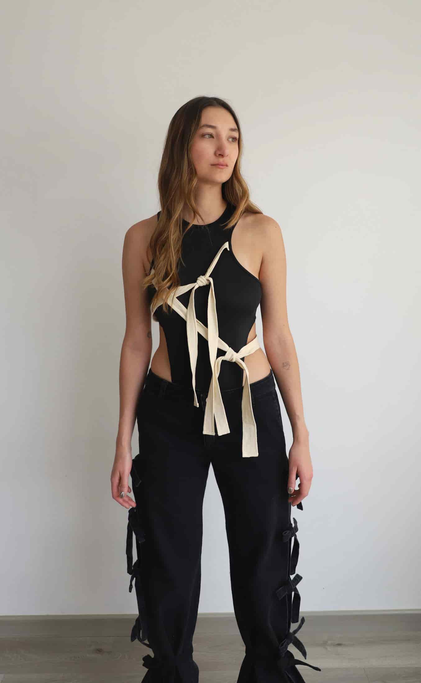 Knotted Body - miniatura 4
