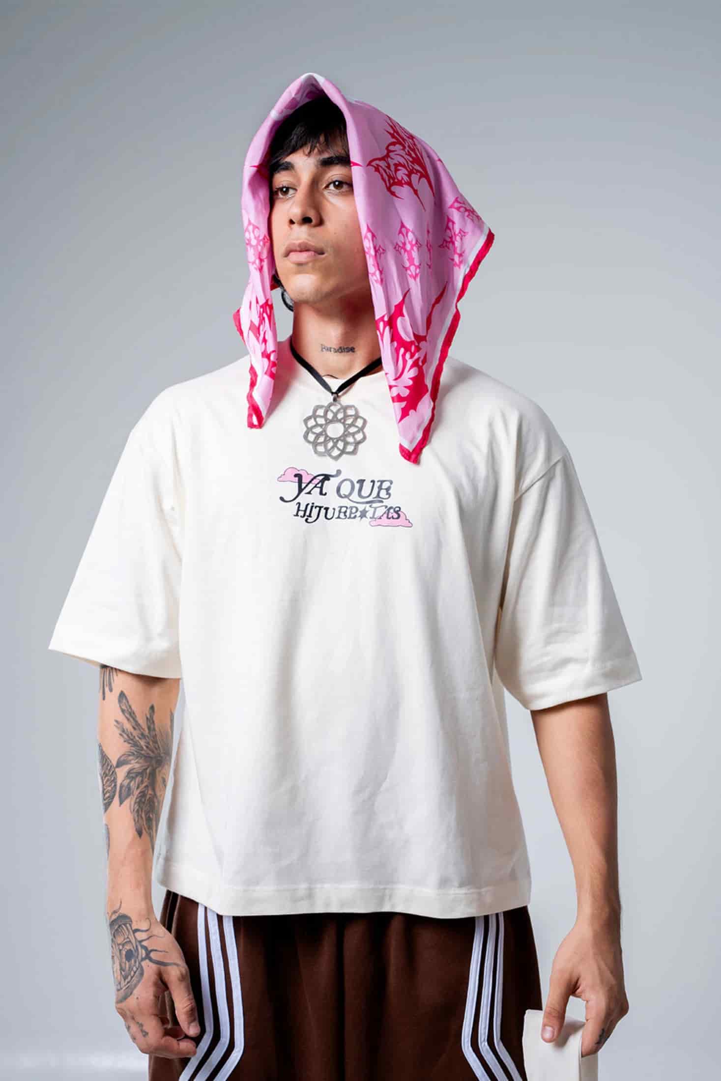 Camiseta Ya Que Hijuemadres - miniatura 2