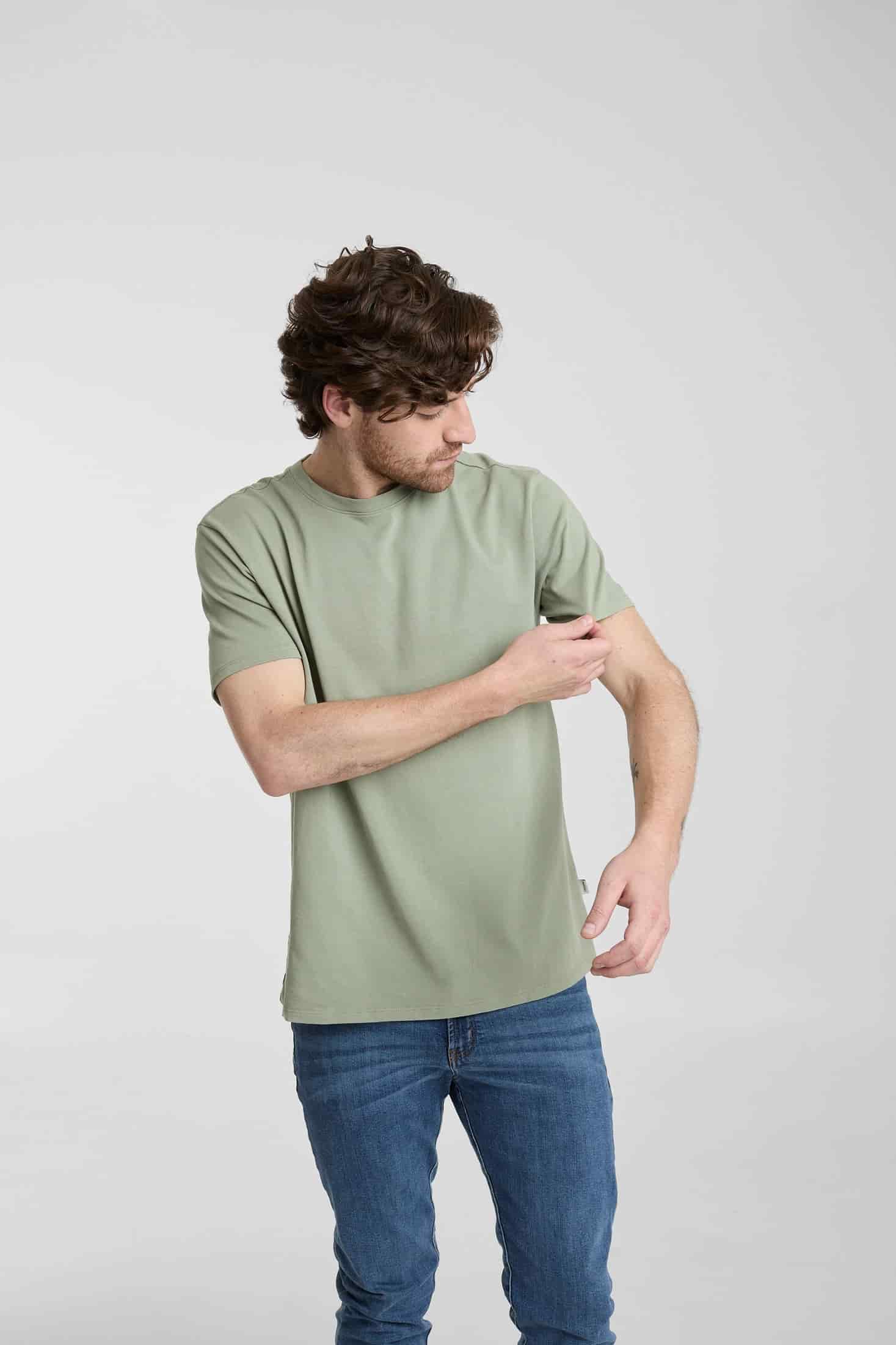 Camiseta básica verde - miniatura 4