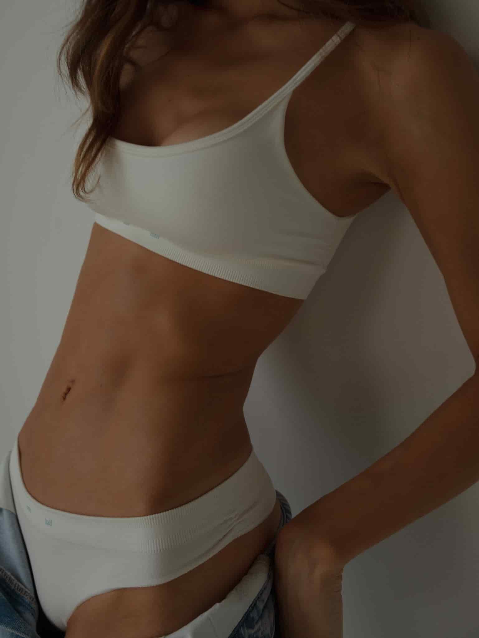 STRETCHY SEAMLESS THONG - SOFT WHITE - miniatura 3