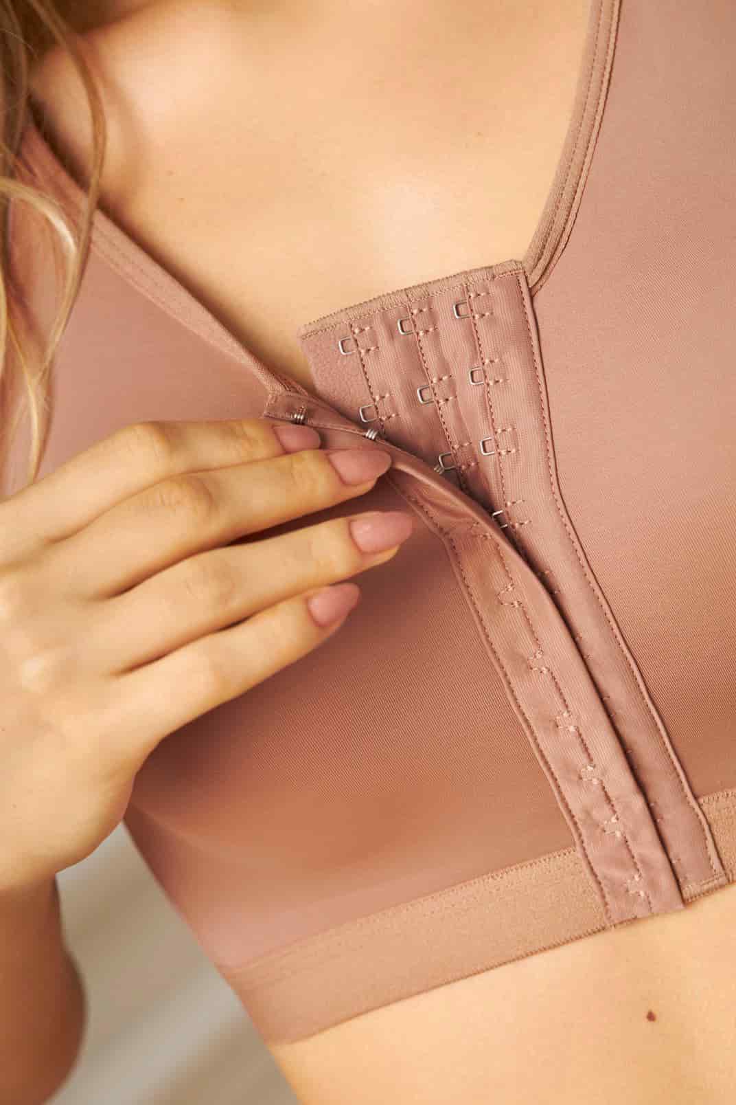 BRASIER POSTQUIRÚRGICO PARA MAMOPLASTIA 01009 - miniatura 5