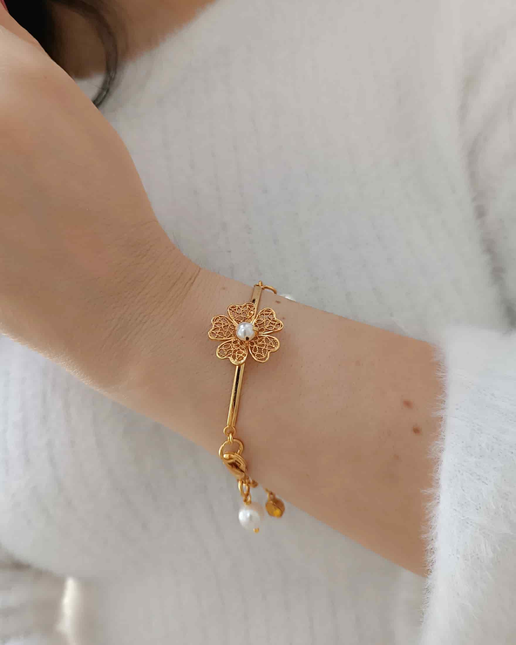 Brazalete en filigrana con colgantes Nadia - miniatura 5