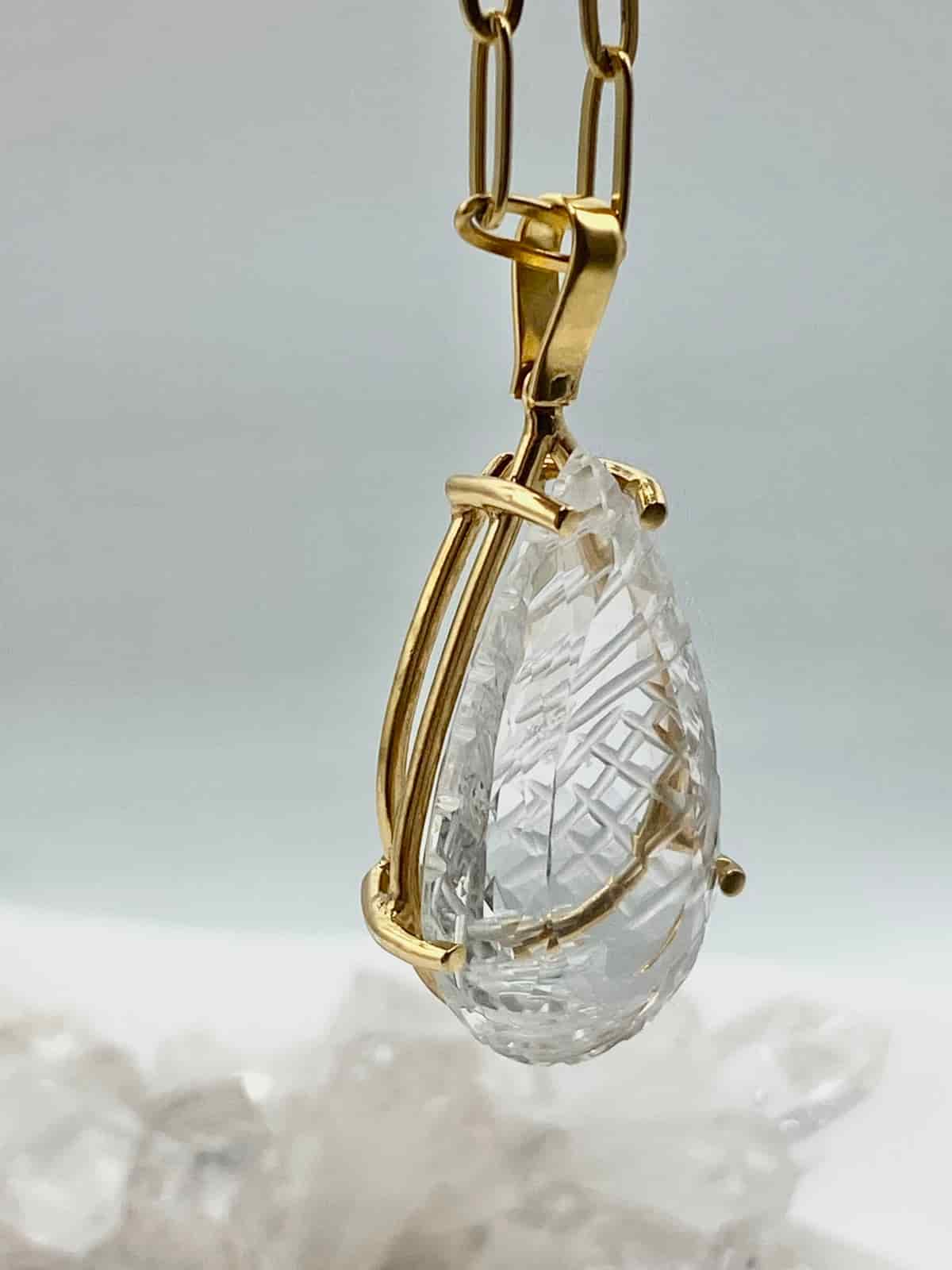 Dije Cuarzo Transparente Gota en Plata con Baño en Oro18K - miniatura 2
