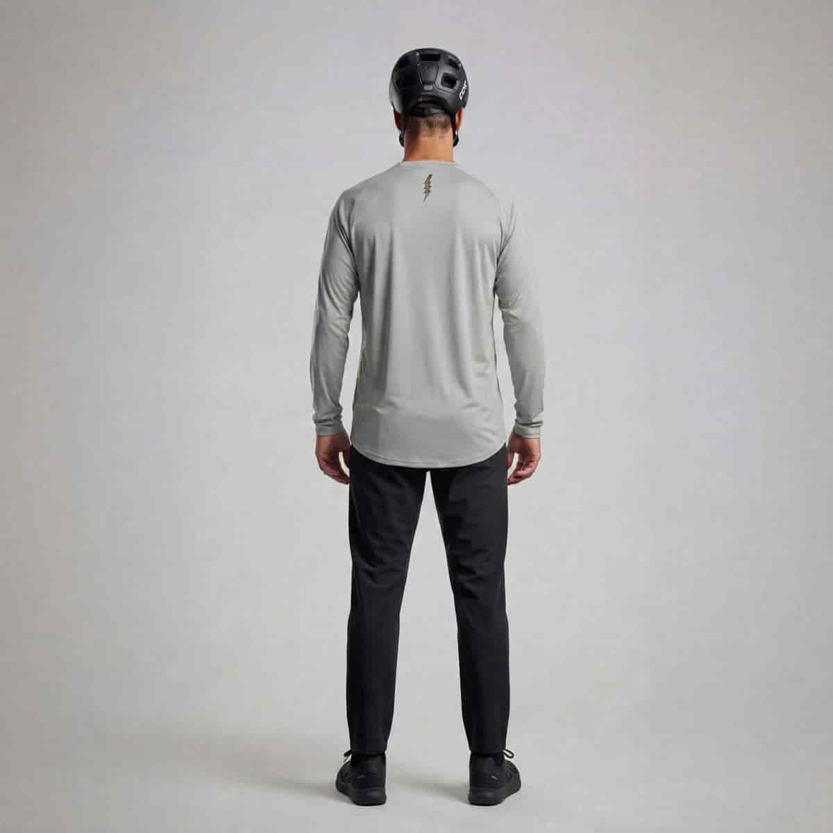 COMBO | Jersey FGTV Off White | Pantalón Fugitiva Alpha - Negro Profundo - miniatura 2