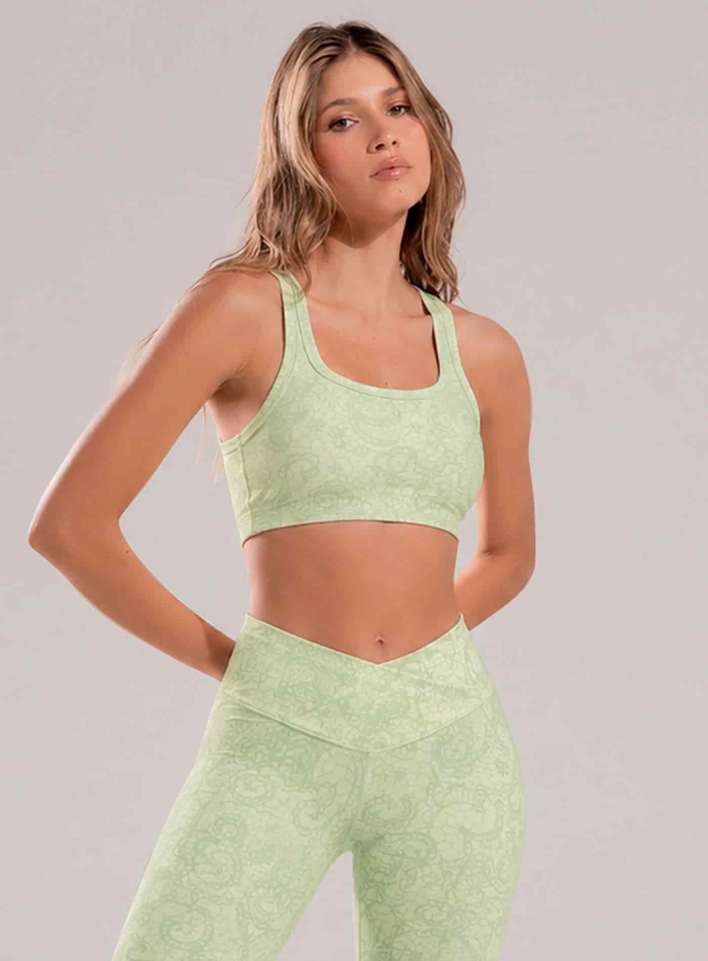 TOP DEPORTIVO EN TELA KIARA SUBLIMADA - miniatura 2