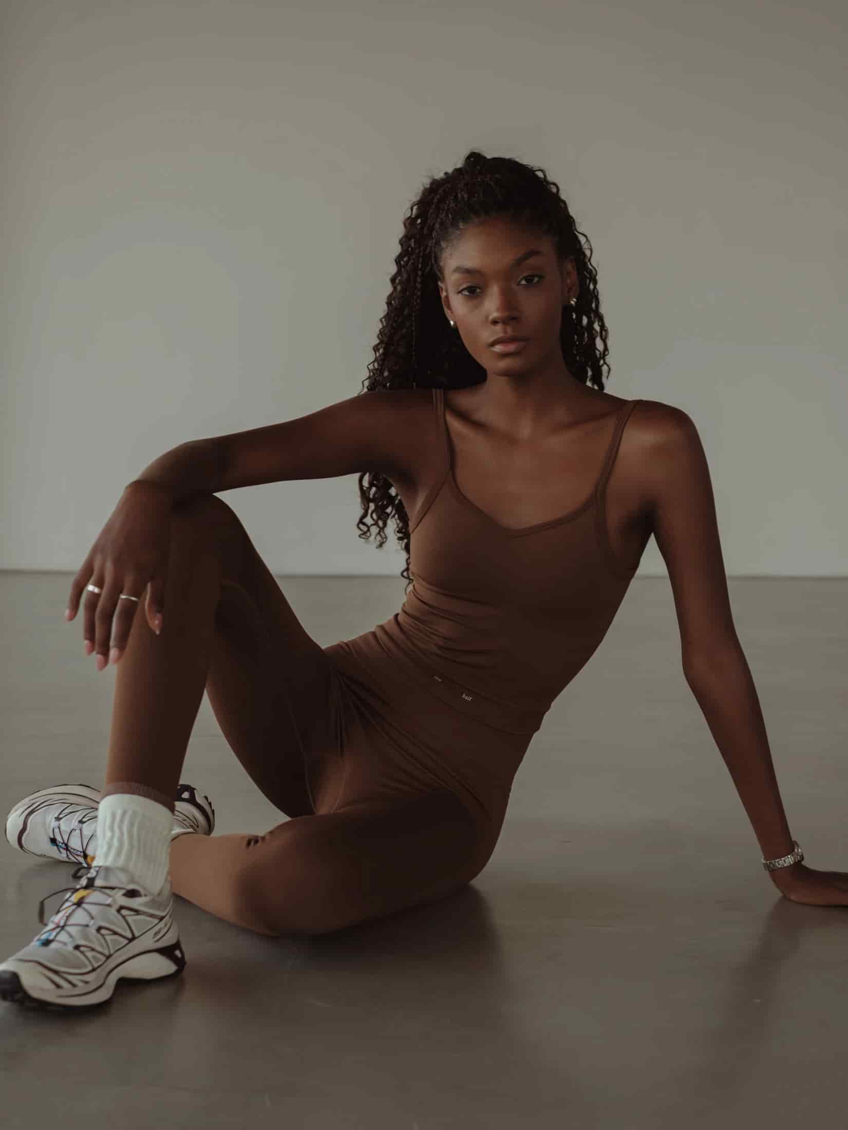 SOFT SEAMLESS TANK TOP - SEPIA - miniatura 2