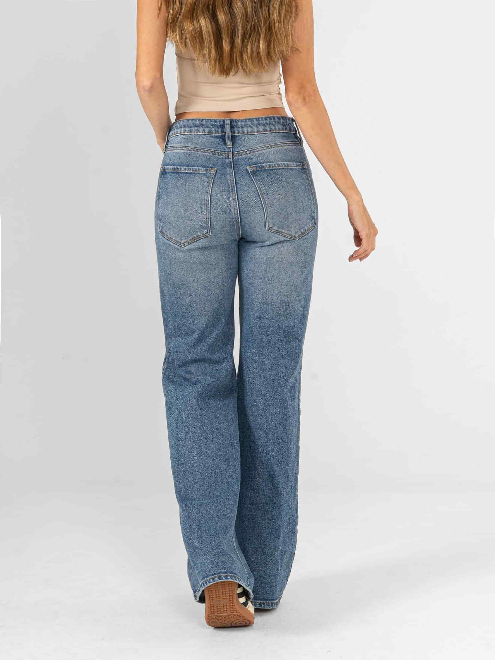 Ref: 066411 Jean mom flare, stretch, tiro alto, detalle en pretina, tono azul medio - miniatura 3