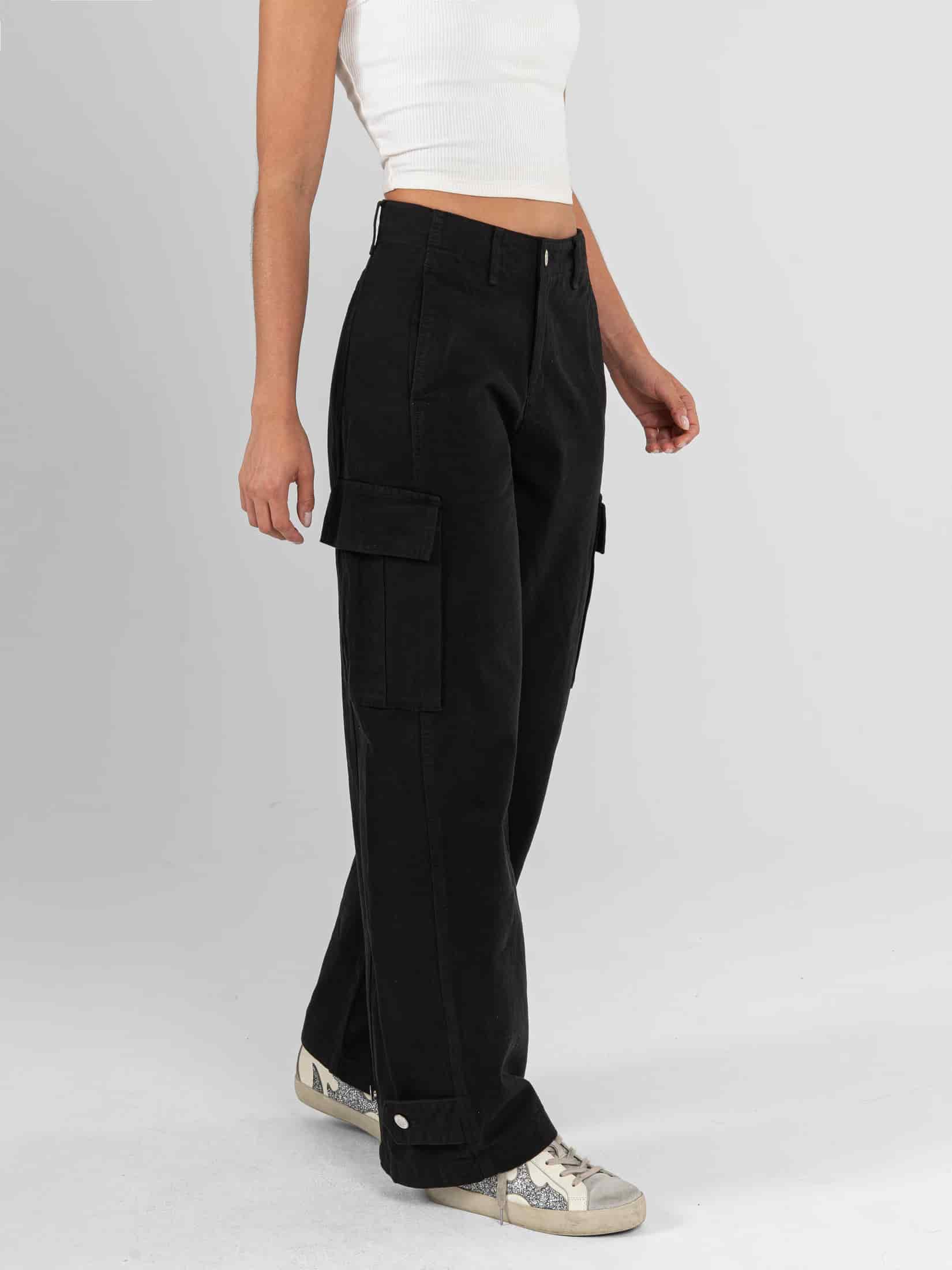 Ref: 0620483 Pantalón Cargo rígido, tiro alto, tono negro, diseño con bolsillos laterales - miniatura 3
