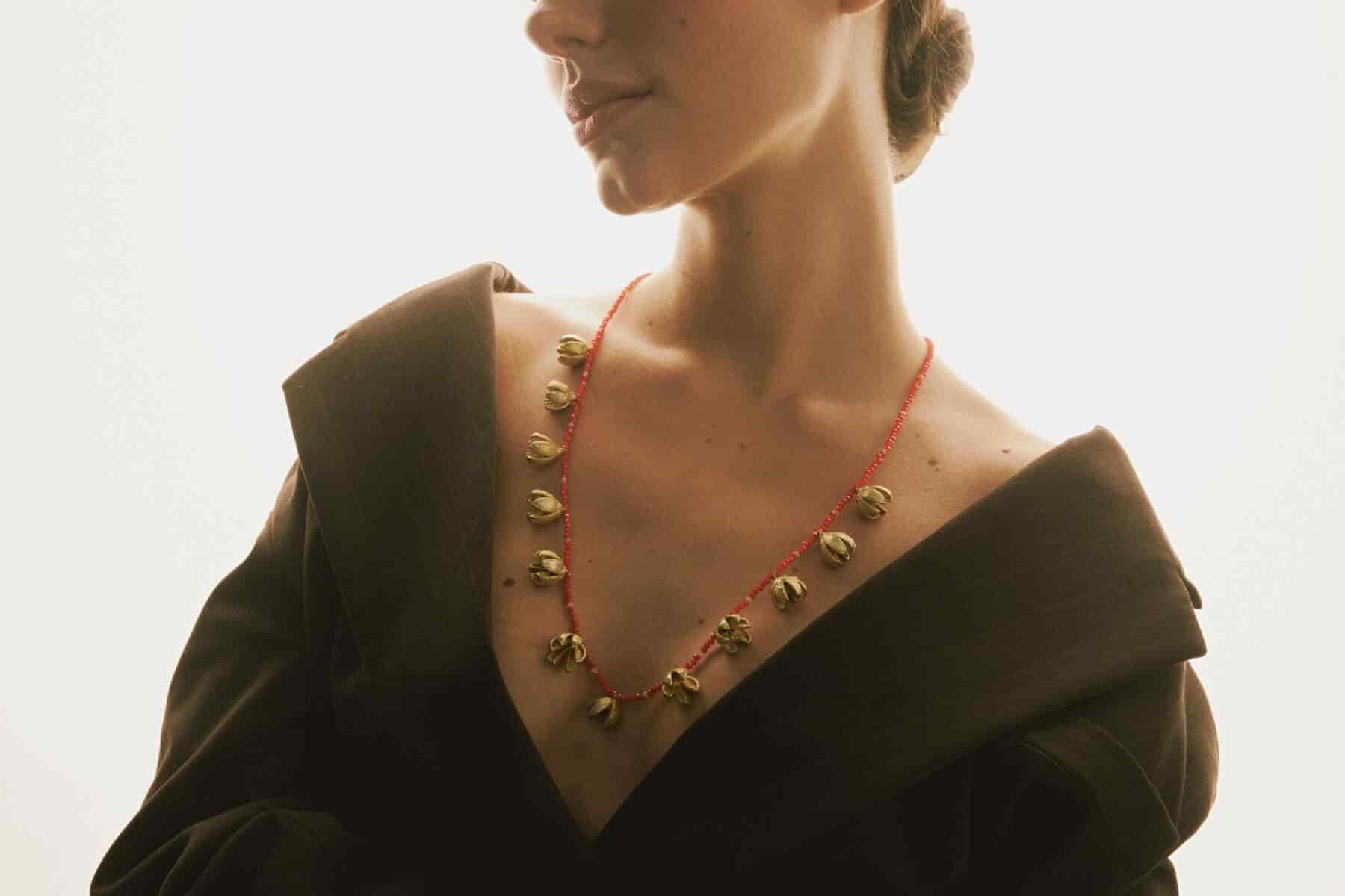 COLLAR SEMILLAS DE ENEBRO Y PIEDRAS NATURALES - miniatura 2