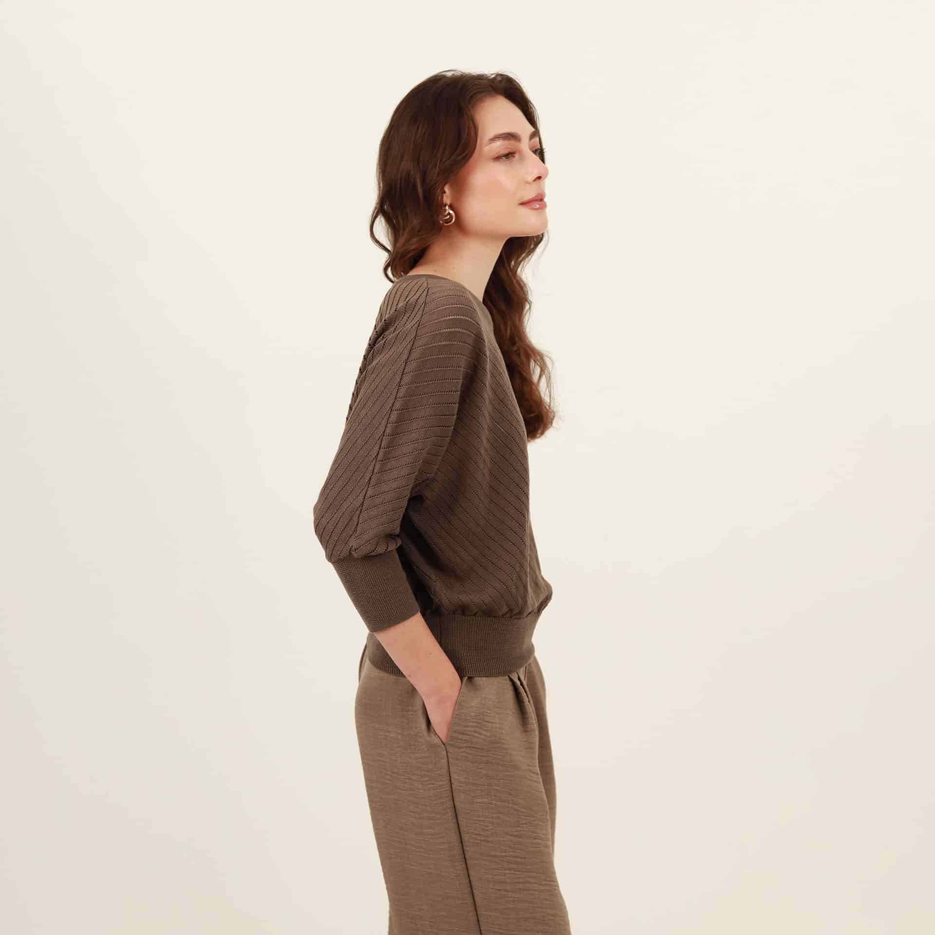 Sweater relajado cuello redondo manga amplia - miniatura 6