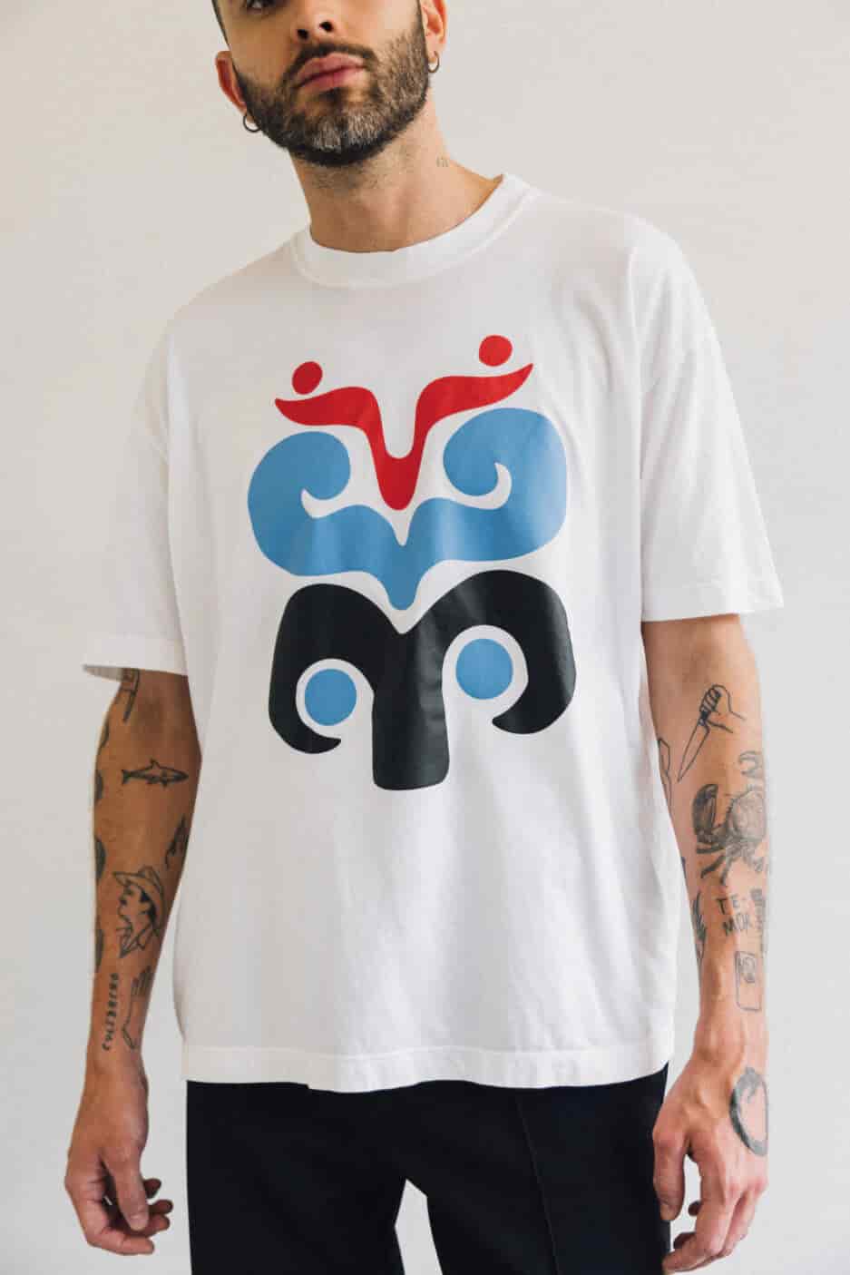 T-shirt Oversize Flor-Mariposa - miniatura 1