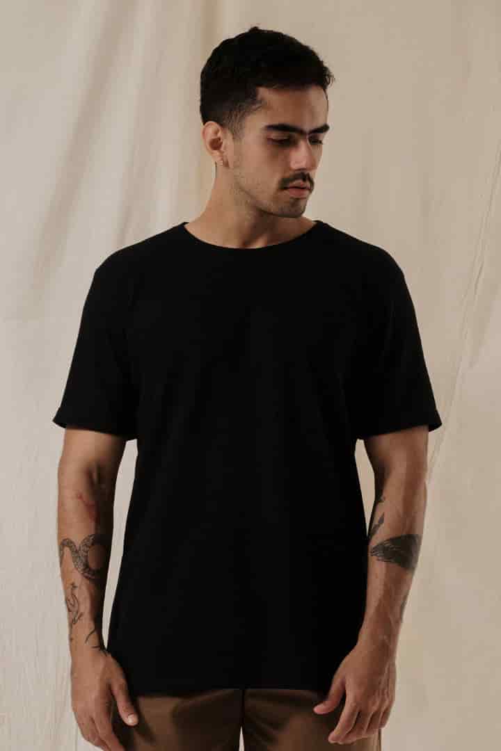 Camiseta texturizada negra - miniatura 4