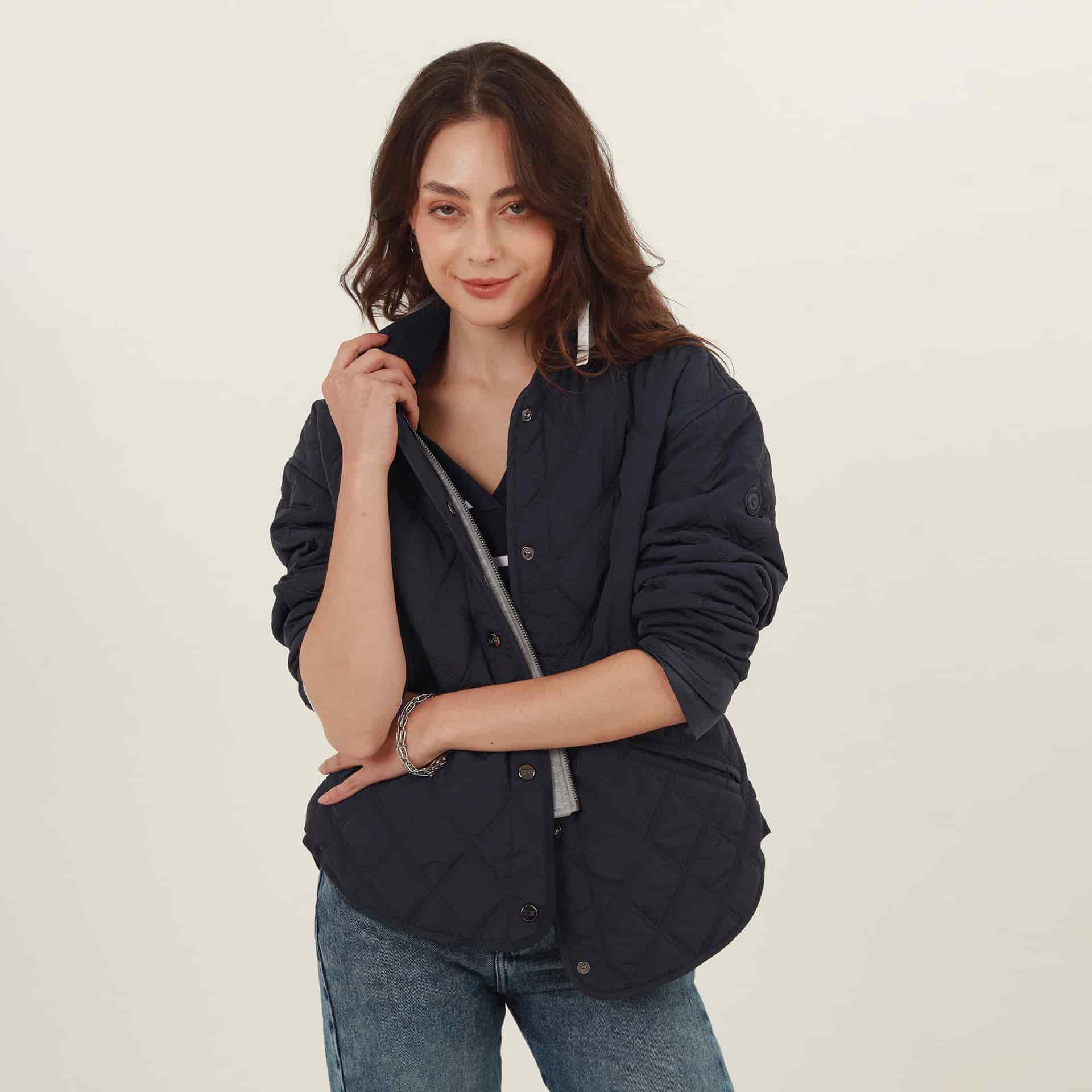 Chaqueta acolchada cuello redondo con capucha y pieza separable - miniatura 4