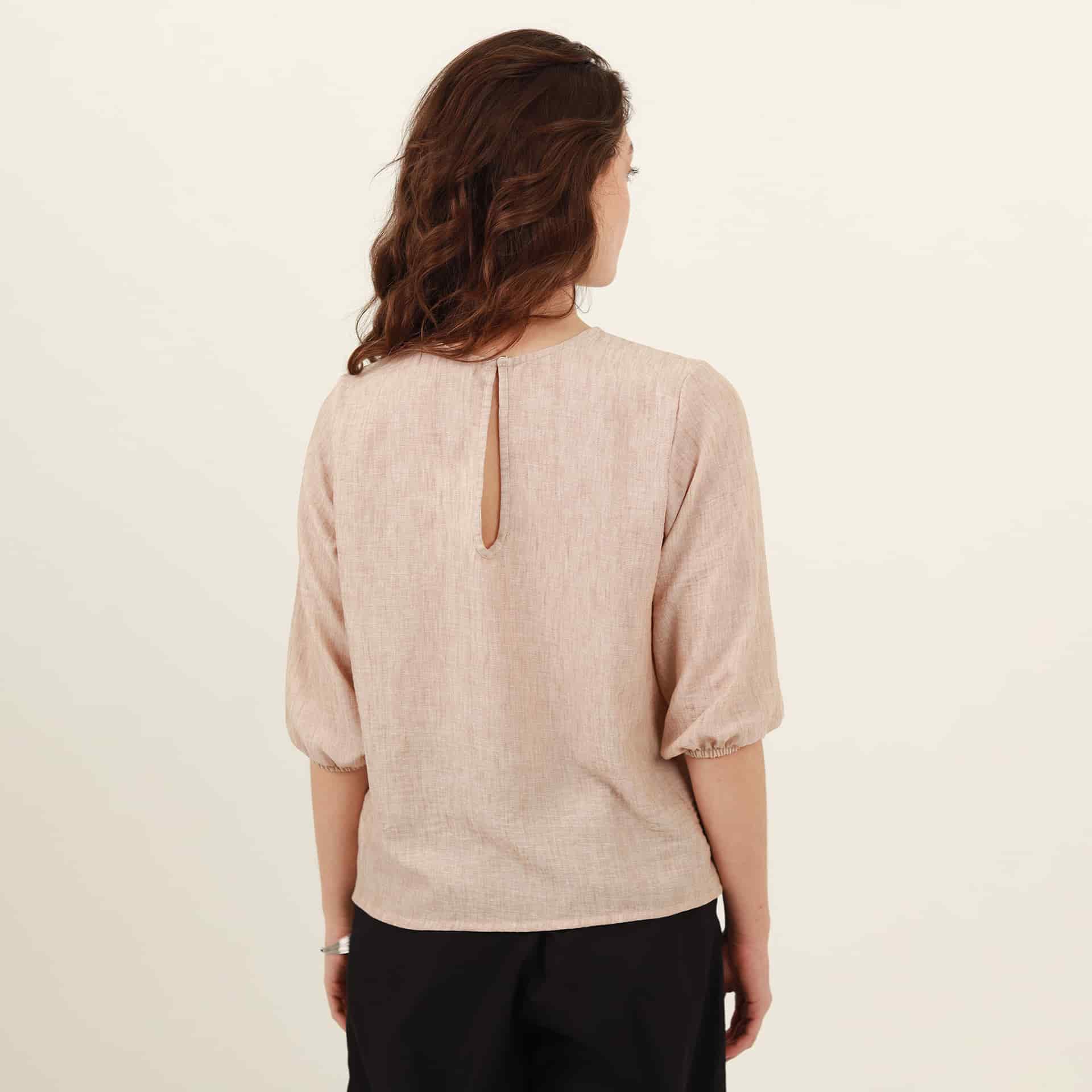 Blusa cuello redondo manga codo globo y prenses - miniatura 6