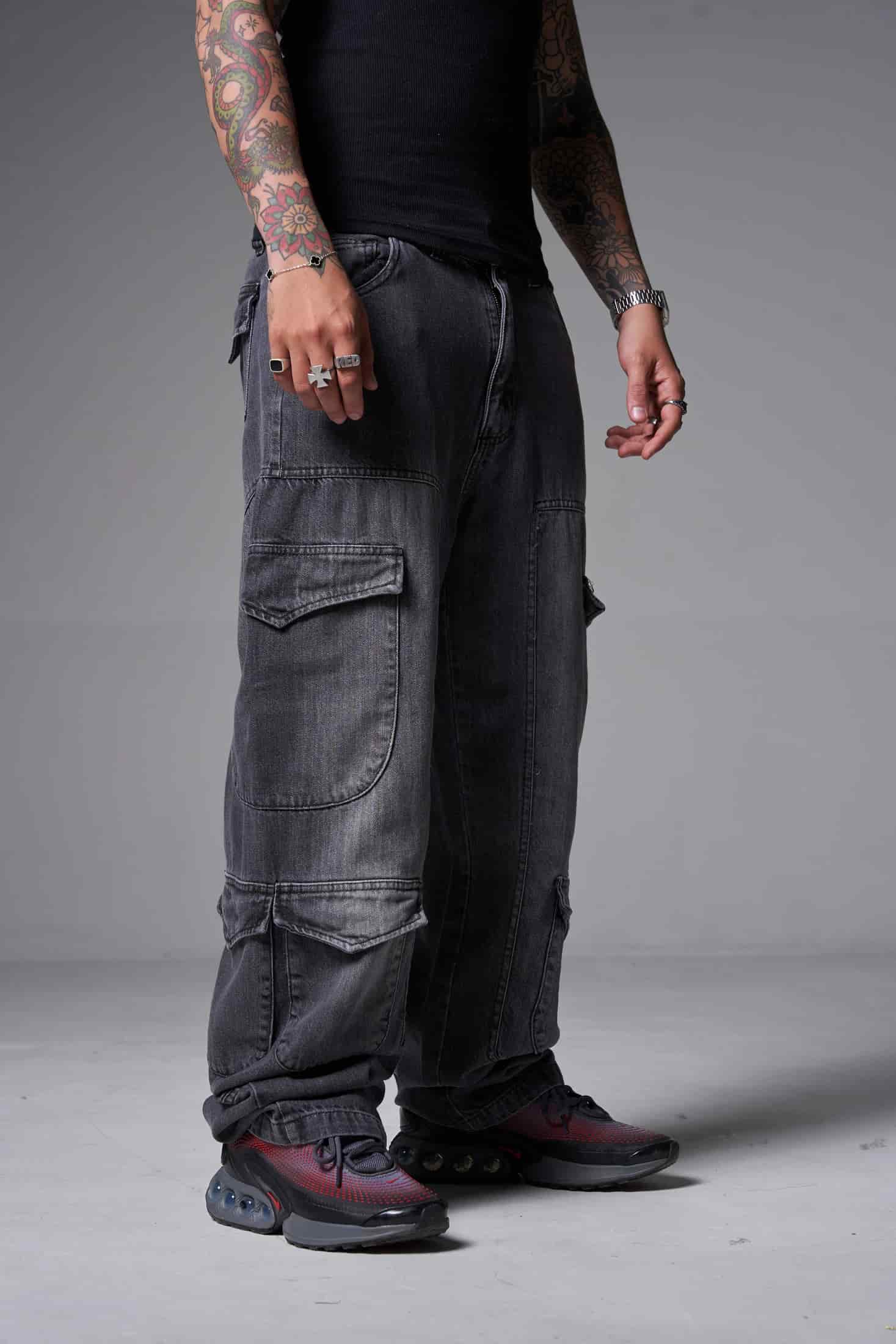 JEANS BAGGY 8 BOLSILLOS PARCHE GRIS OSCURO - miniatura 3