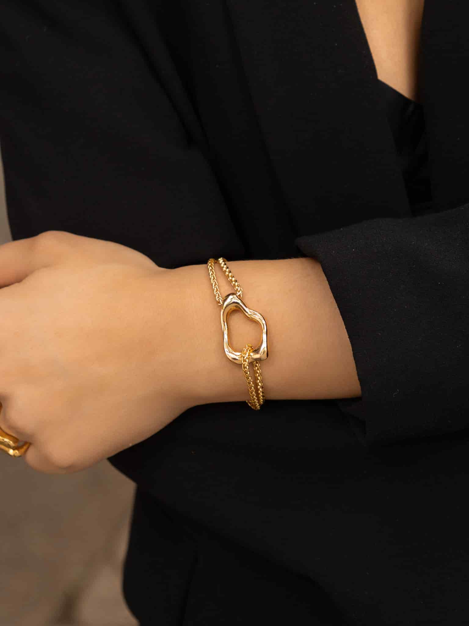 Pulsera Silueta Amorfa + Aretes - miniatura 1