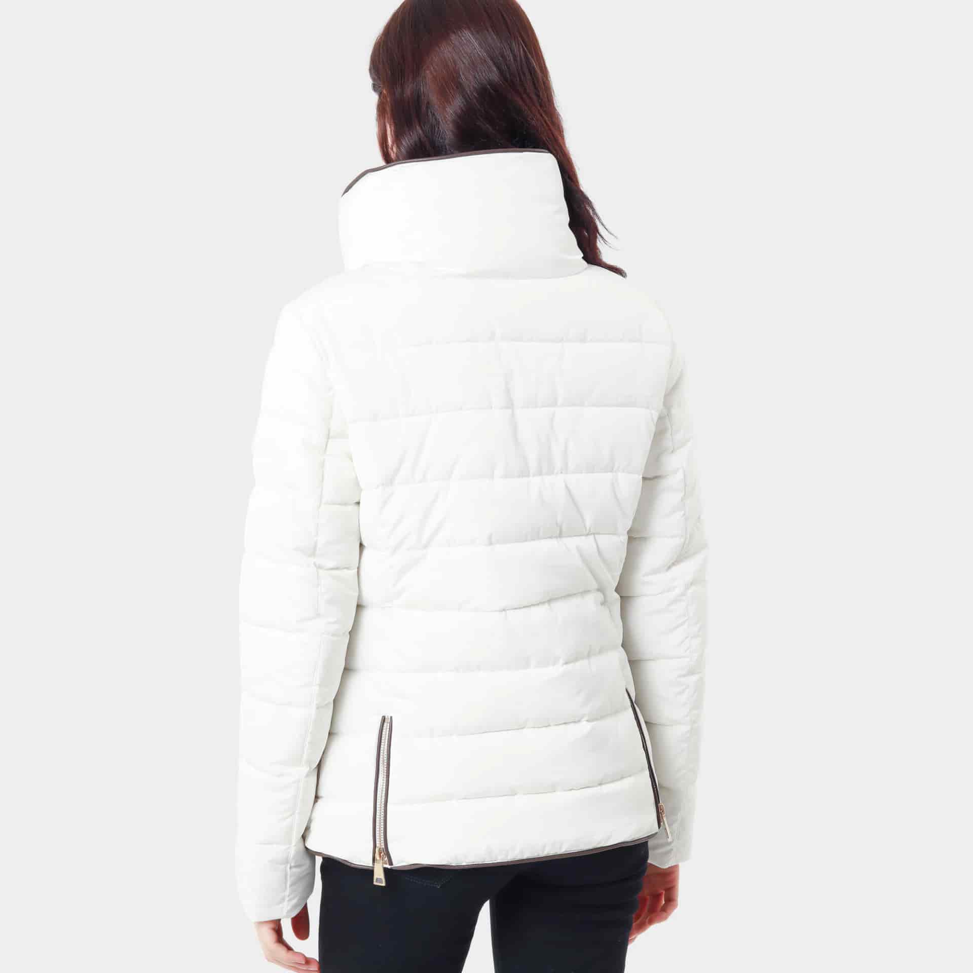 Chaqueta acolchada cuello alto con capucha interna - miniatura 16