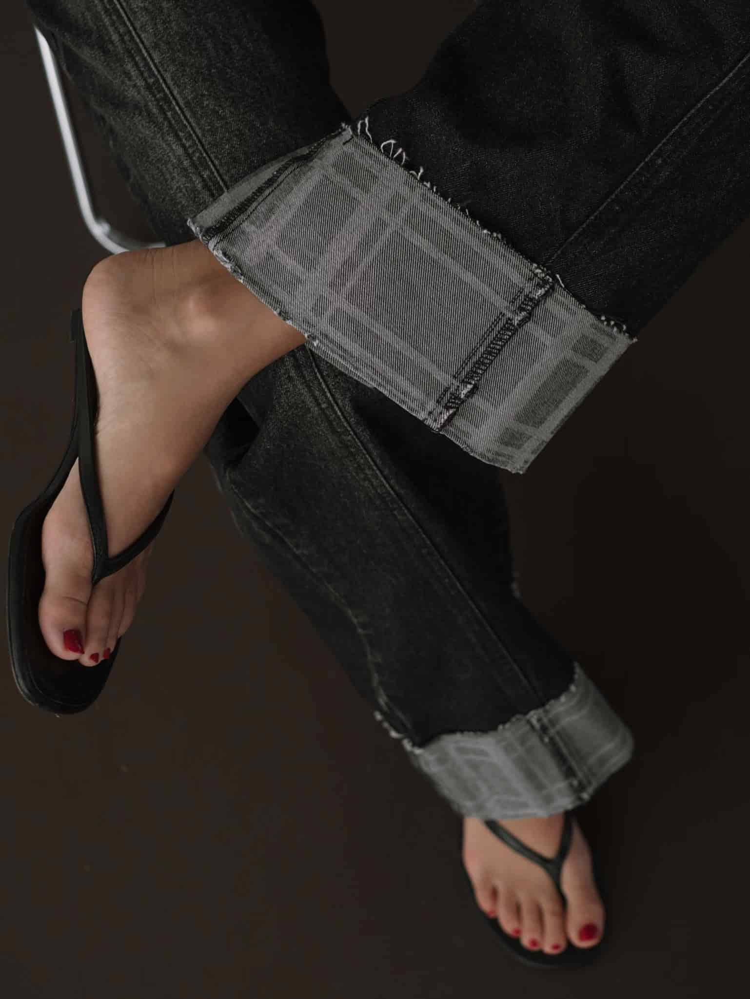 SQUARED CUFF JEAN - BLACK PEPPER - miniatura 11