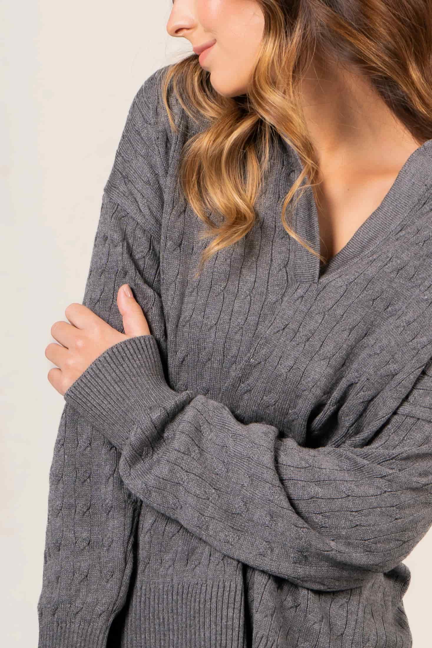 Suéter Trenzado en V Premium Mujer Gris - miniatura 1