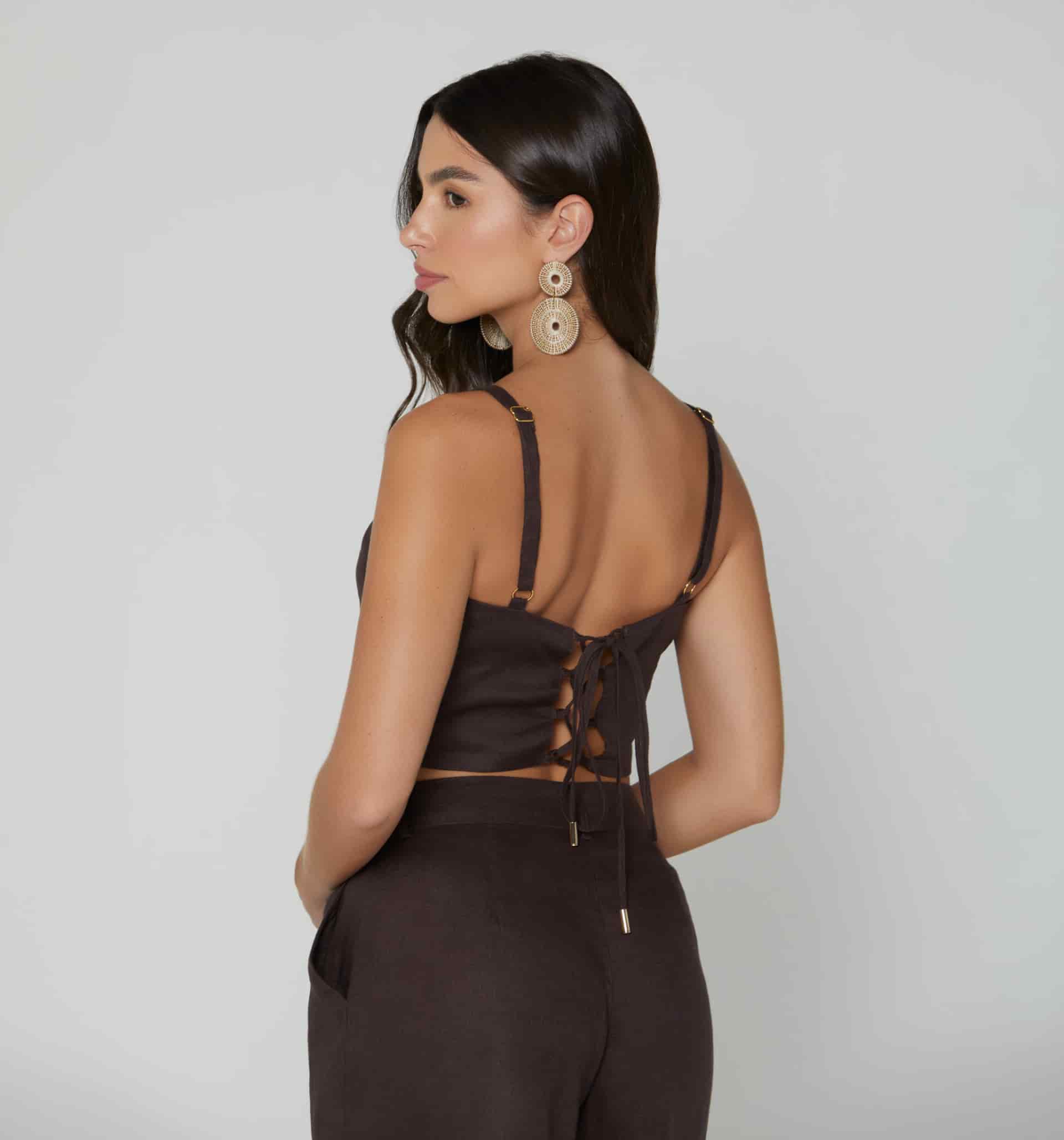 Blusa con tiras cruzadas en espalda - miniatura 4