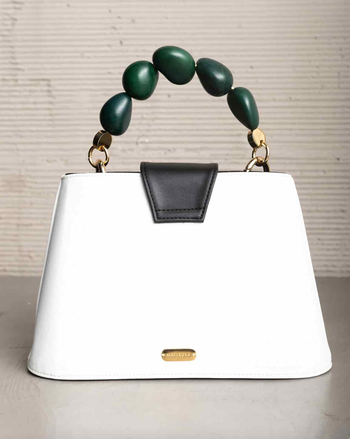 SENDA PURSE WITH TAGUA SEEDS HANDLE - miniatura 2