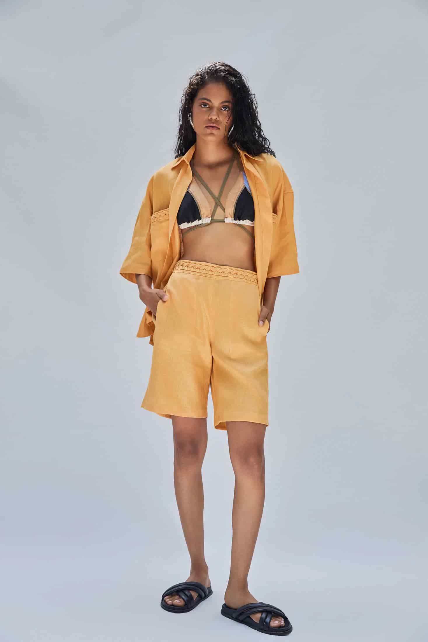 MEL WOMEN SHORTS GOLDEN - miniatura 2