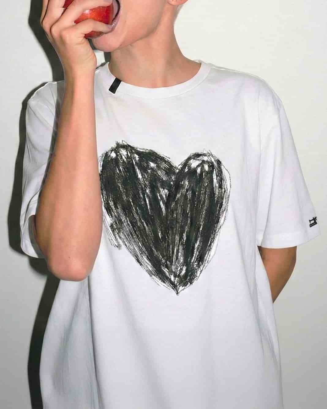 CAMISETA CORAZON - miniatura 1