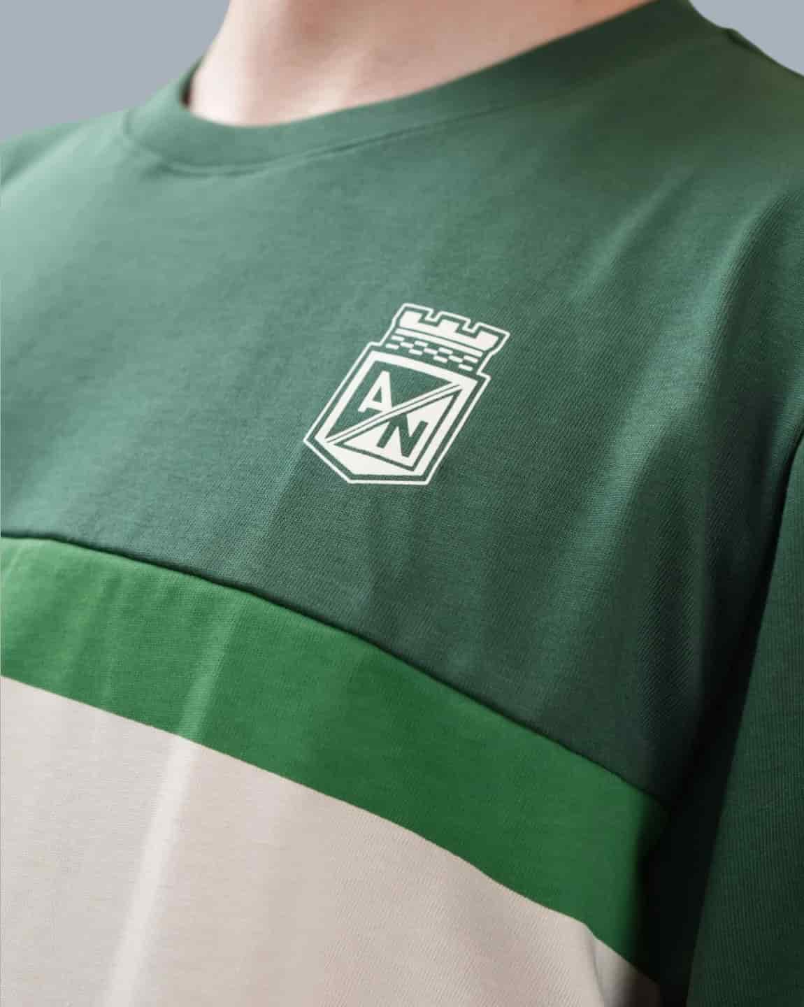 CAMISETA VERDE ESCUDO - miniatura 4