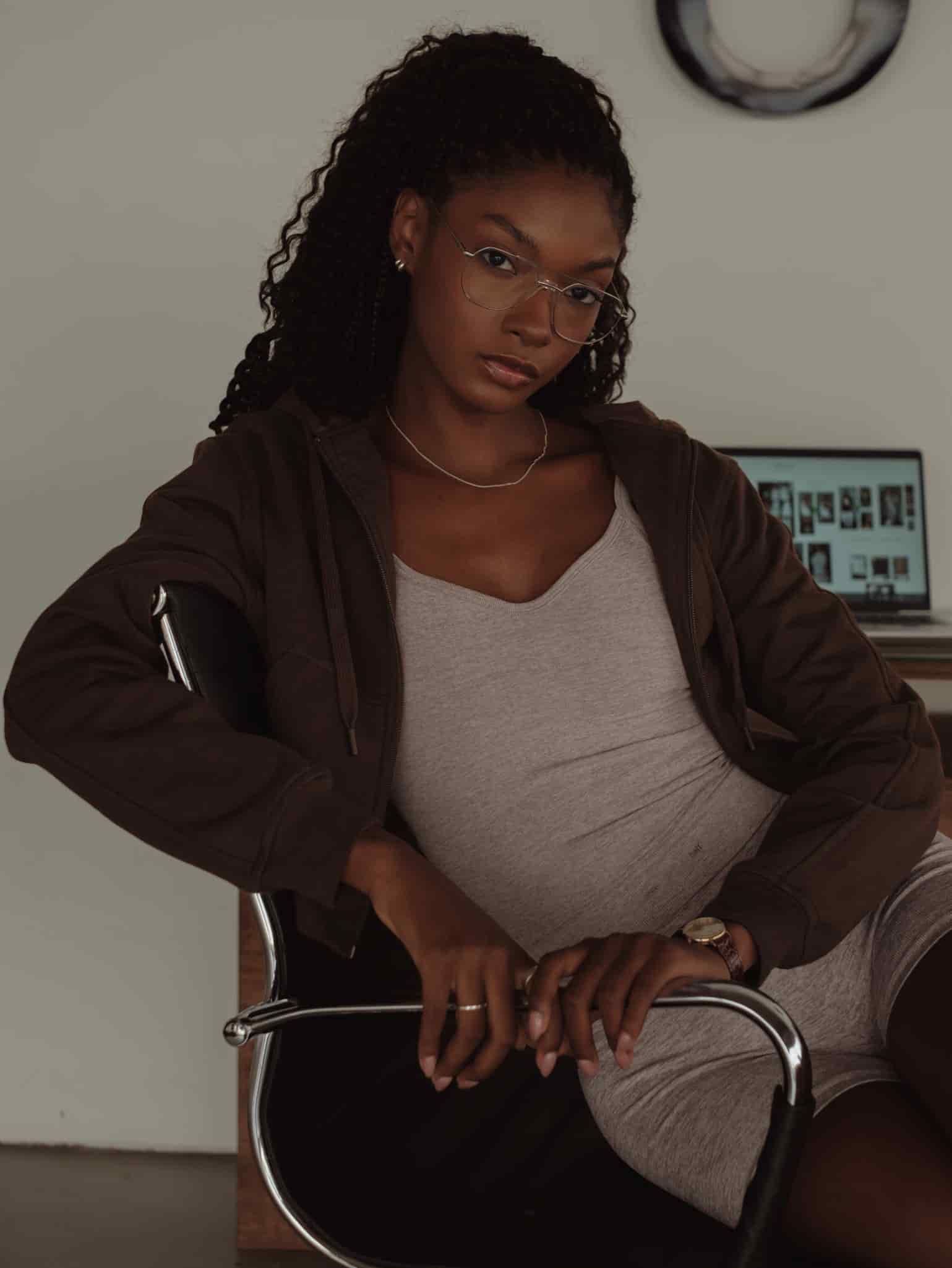 CROPPED ZIP HOODIE - DARK CHOCOLATE - miniatura 5