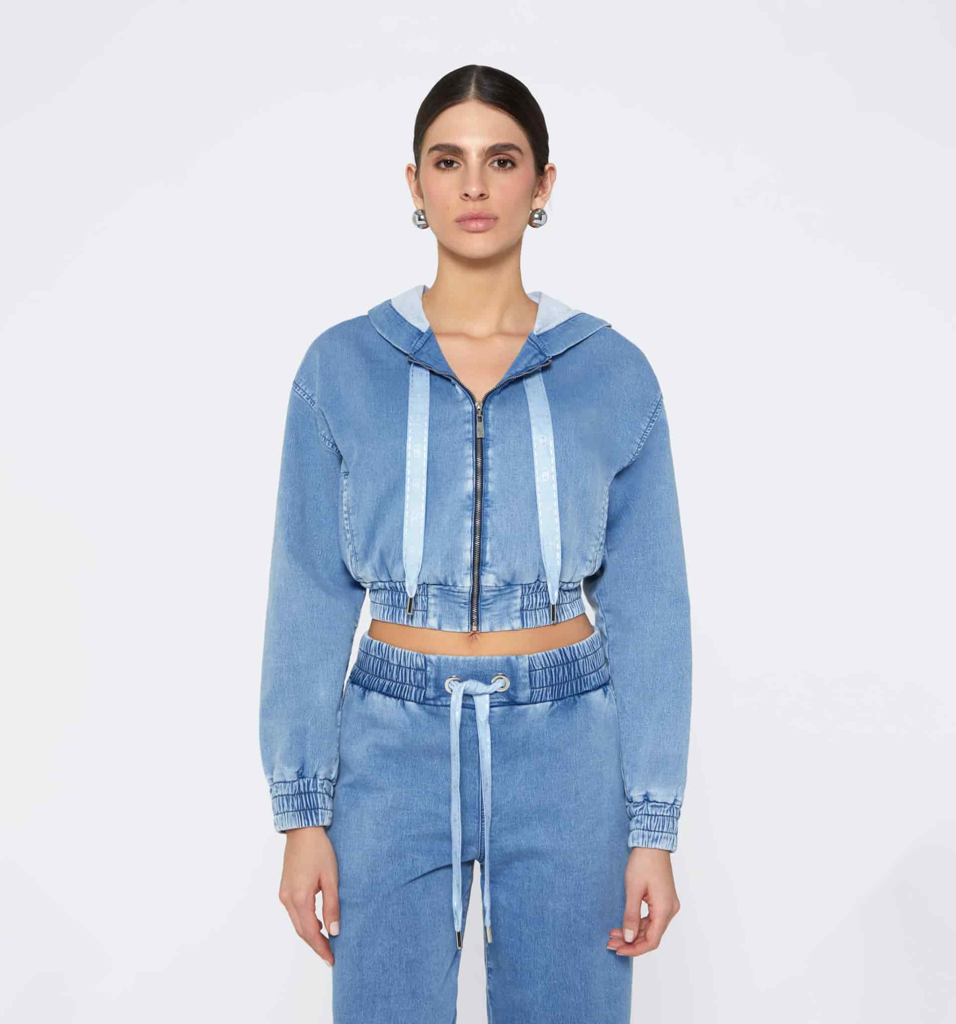 Chaqueta con cierre y capucha - miniatura 1