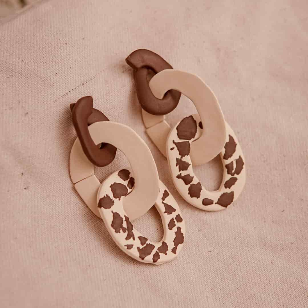 Aretes Lau Pantoja Cow Print - miniatura 3