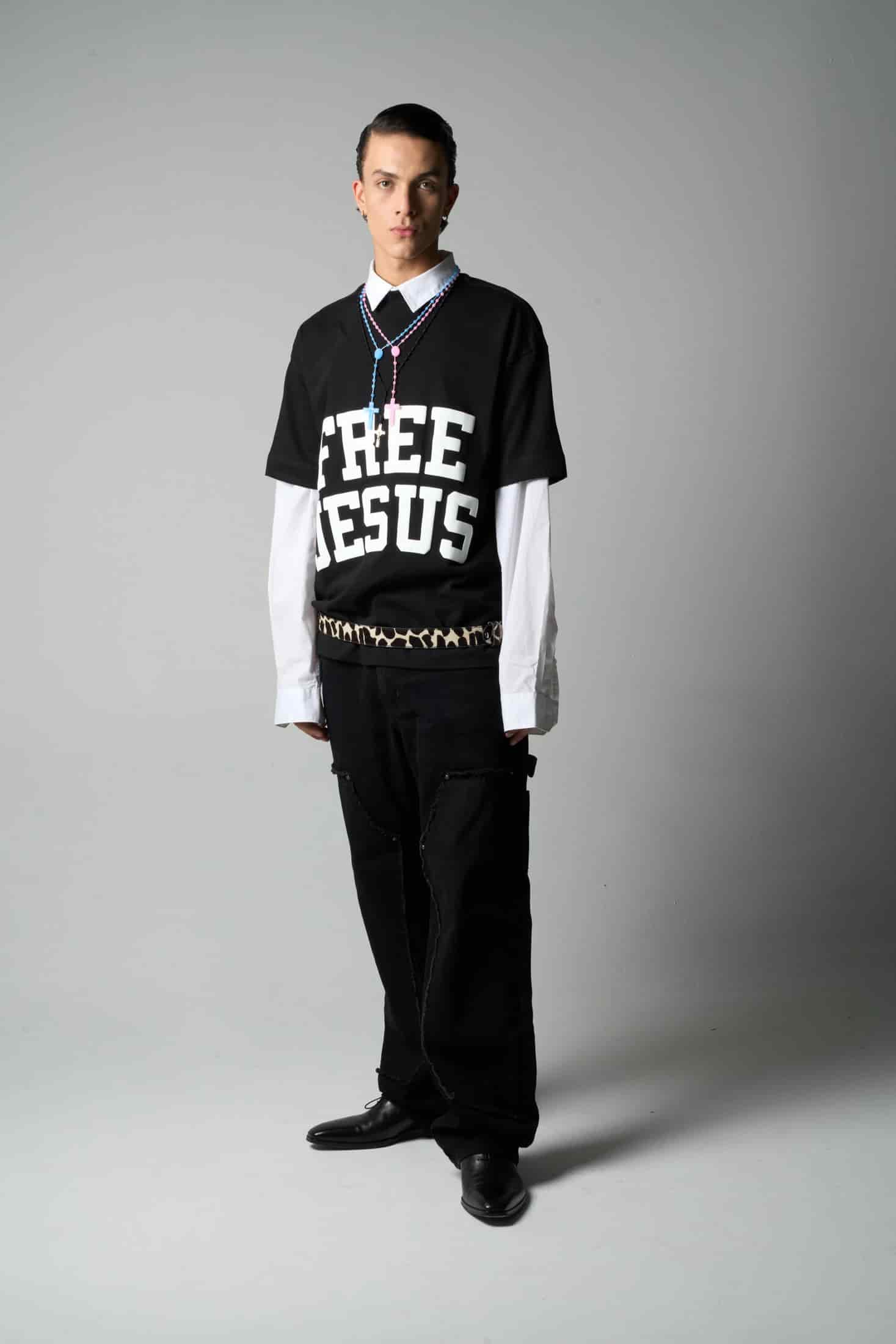 FREE JESUS BLACK T-SHIRT - miniatura 2