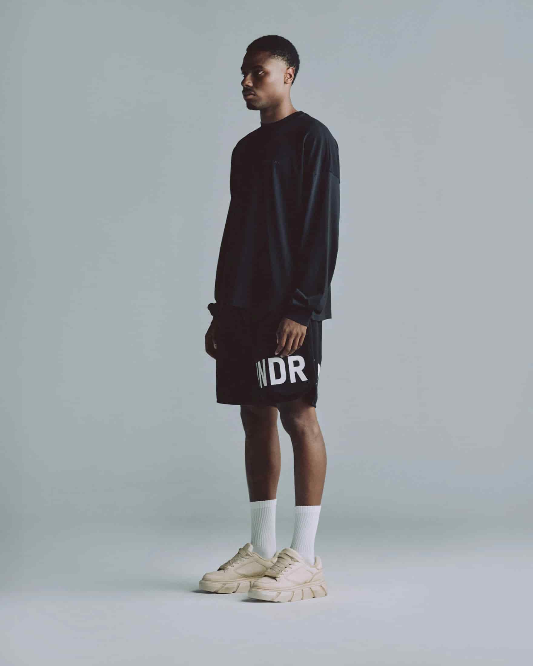 Line Logo Long Sleeve Boxy Fit Tshirt Black - miniatura 5