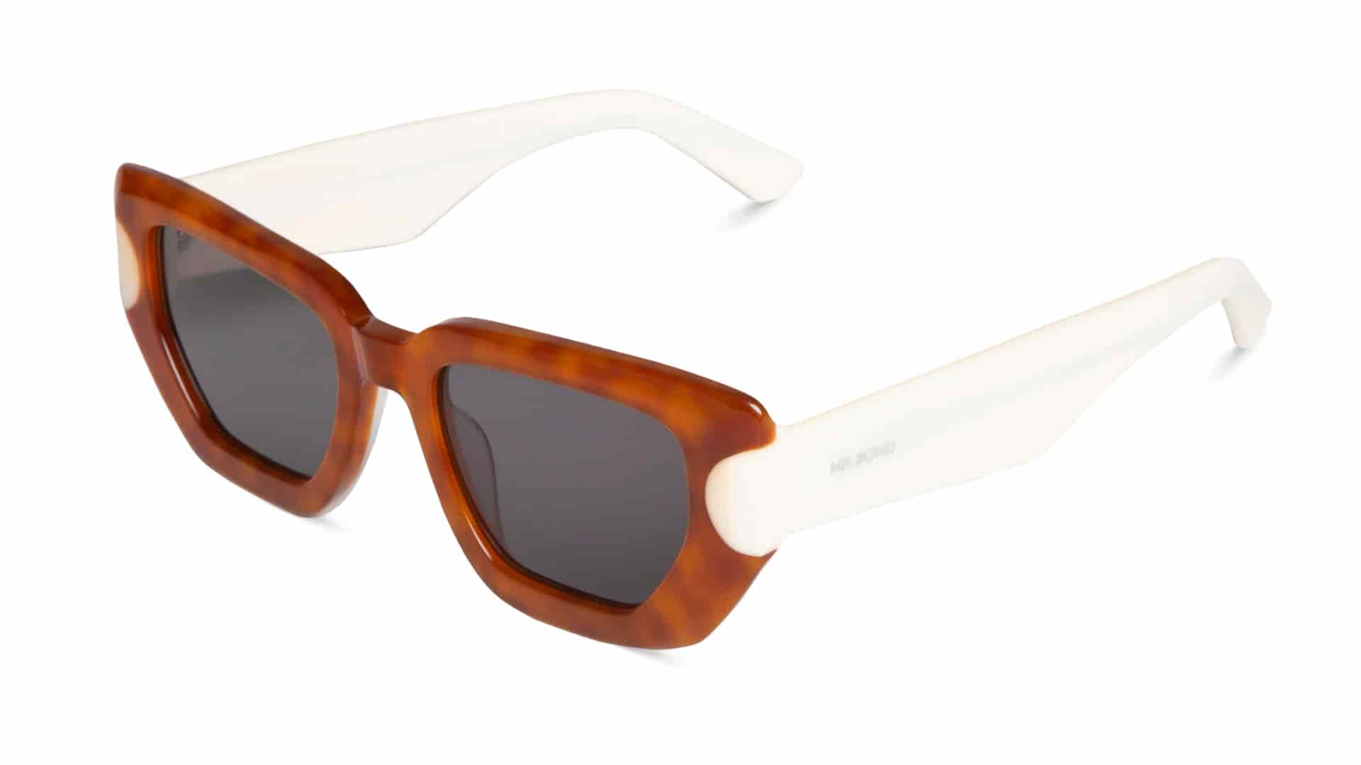 TREAT MADALENA WITH CLASSICAL LENSES - miniatura 2