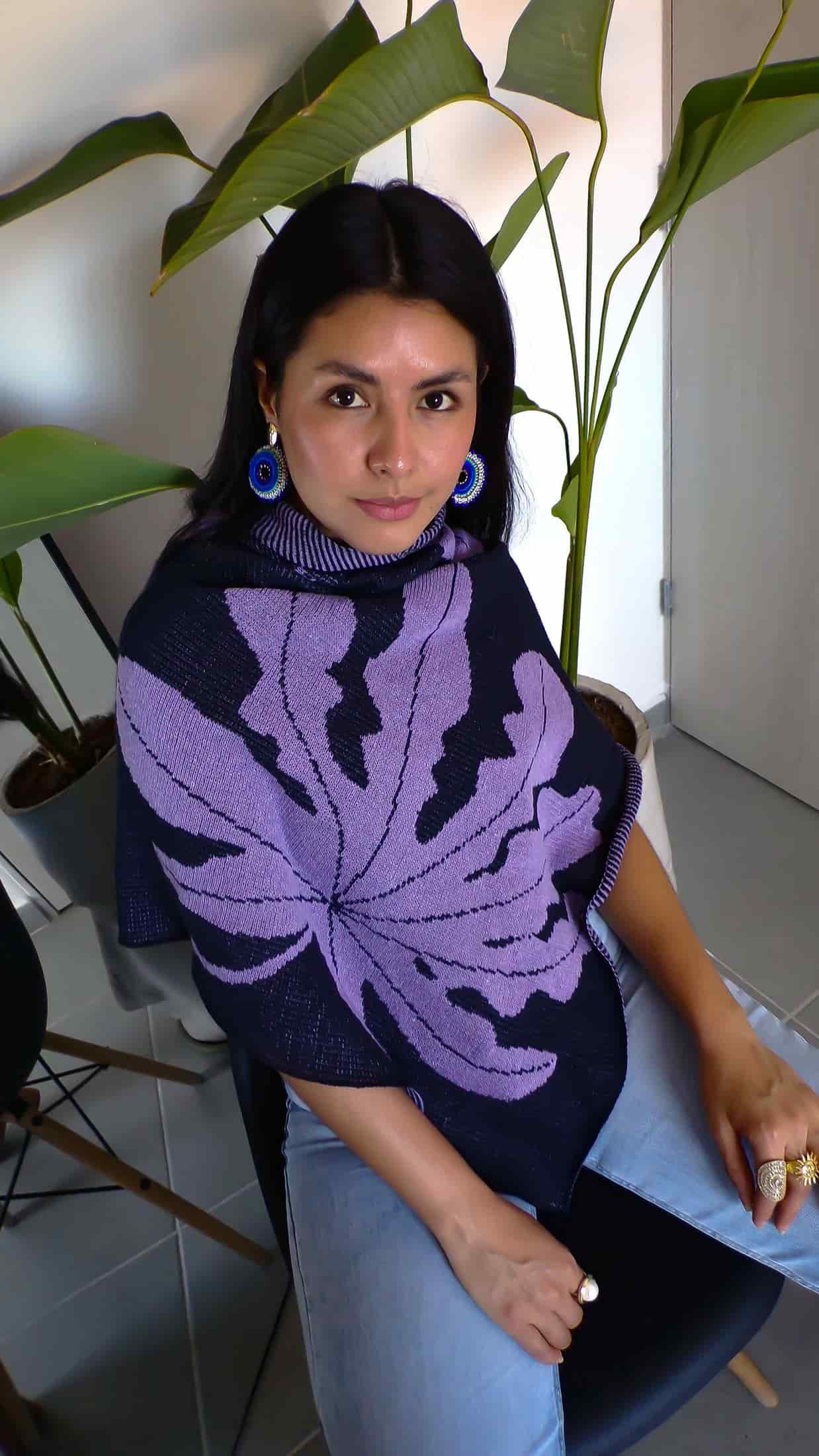 Poncho Yarumo - azul oscuro y lila - miniatura 4