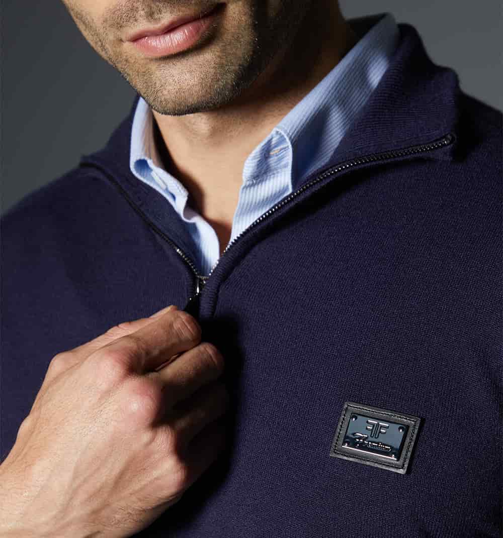 Buzo para hombre con placa cuello alto con cierre - miniatura 9
