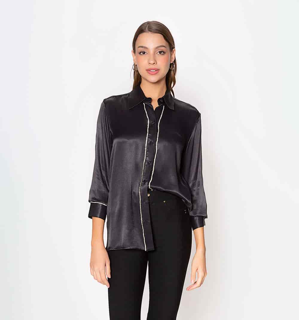 Blusa camisera manga larga con decoracio - miniatura 2