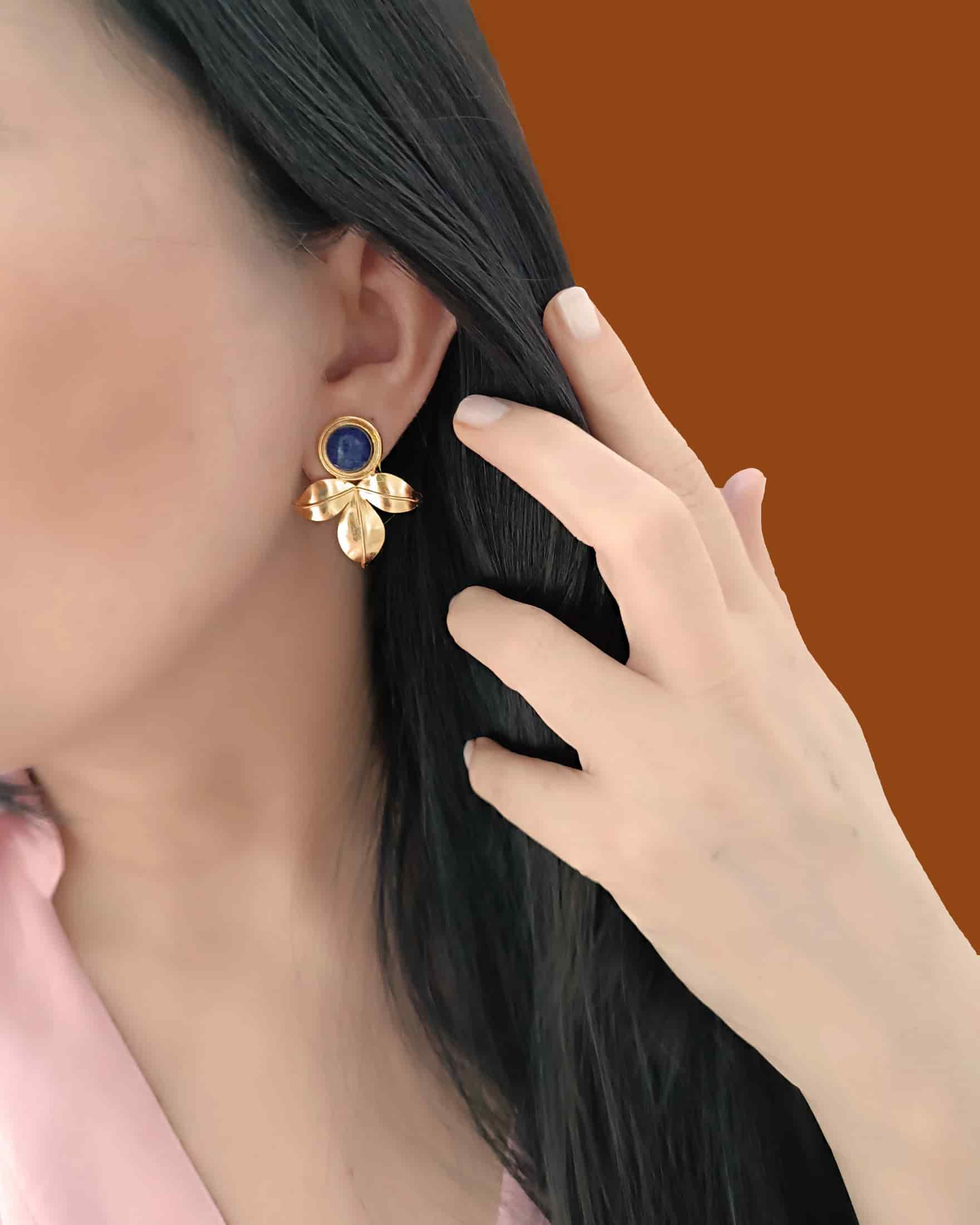 Aretes topos tres pétalos Andi piedra Lapislázuli - miniatura 6