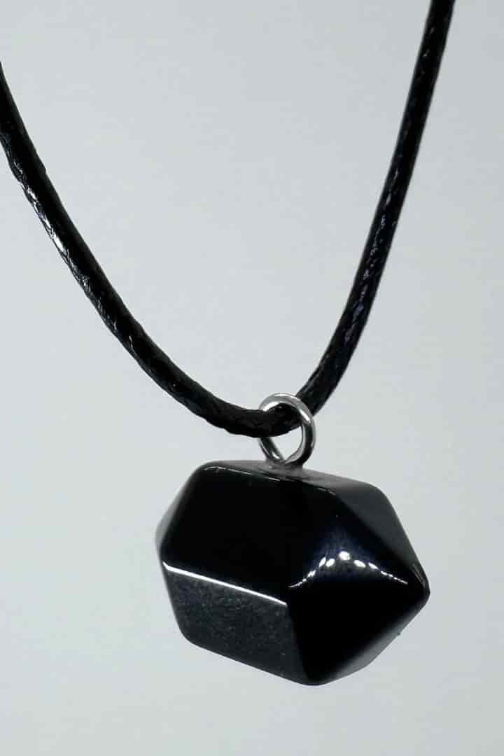 Collar cuerda ónix hexágono - miniatura 1