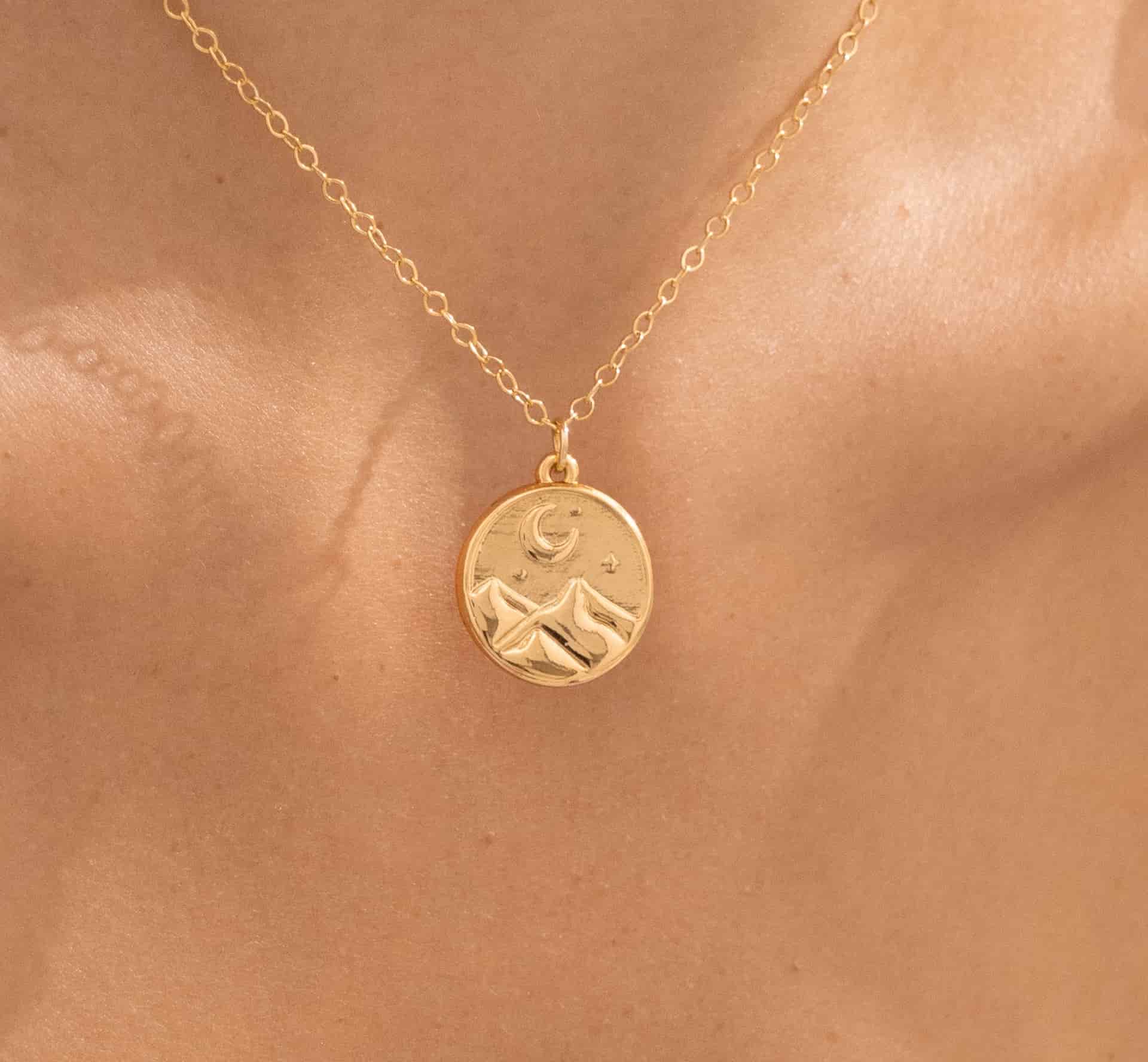 Cadena Con Dije Religioso + Aretes - miniatura 2