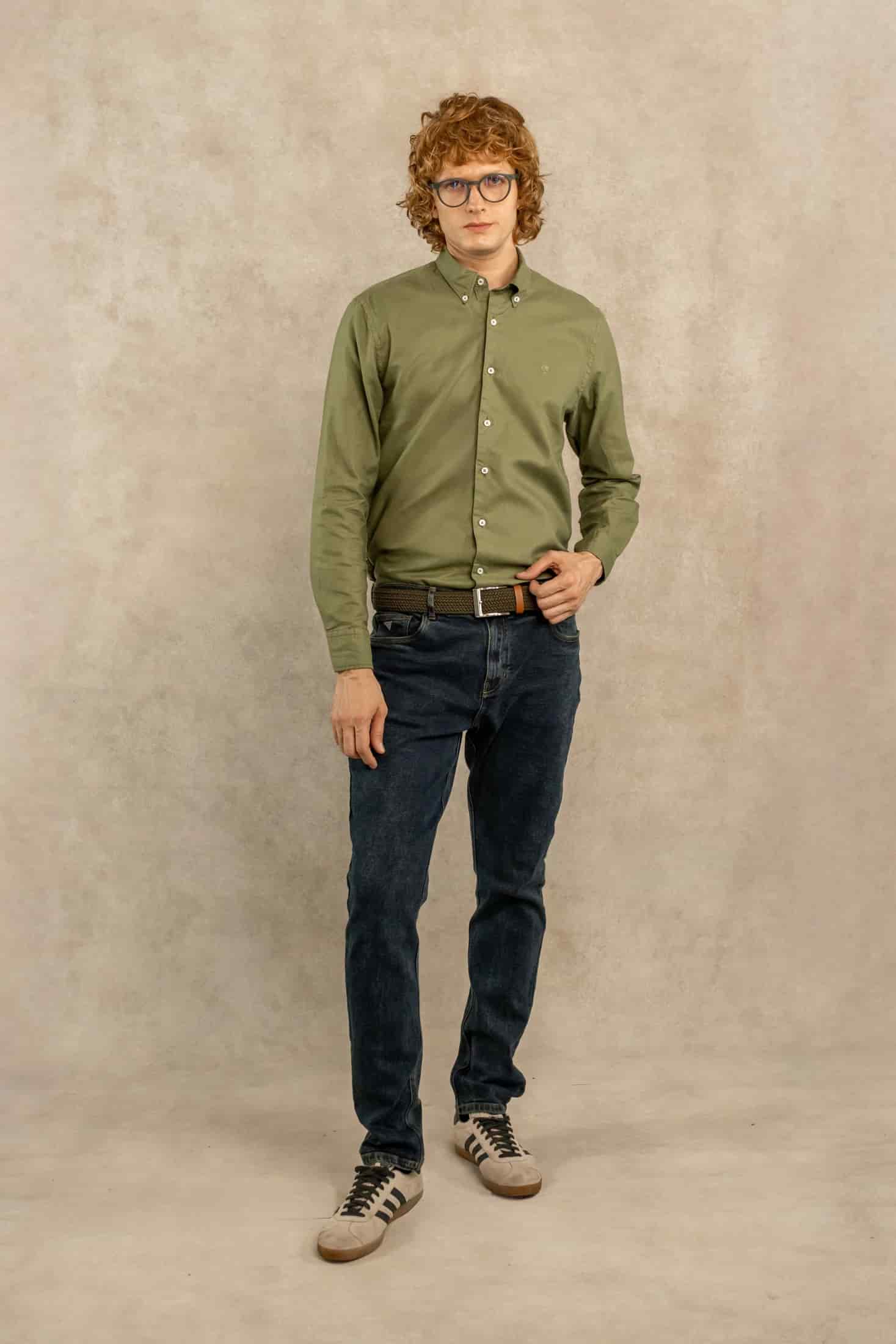 Camisa Antimanchas Oxford Verde Militar - Talla Regular - miniatura 2