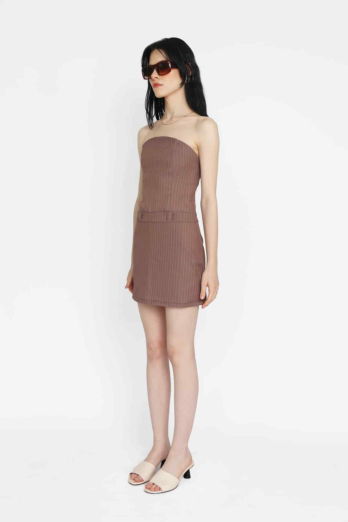Strapless Mini Dress in Brown Pinstripe - miniatura 2