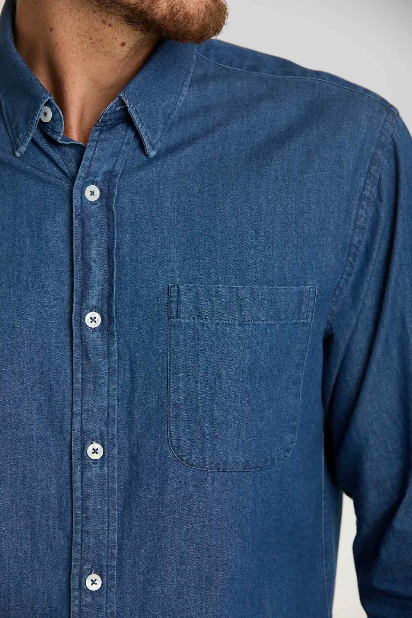 Camisa Jean Button Down Azul Medio - miniatura 5